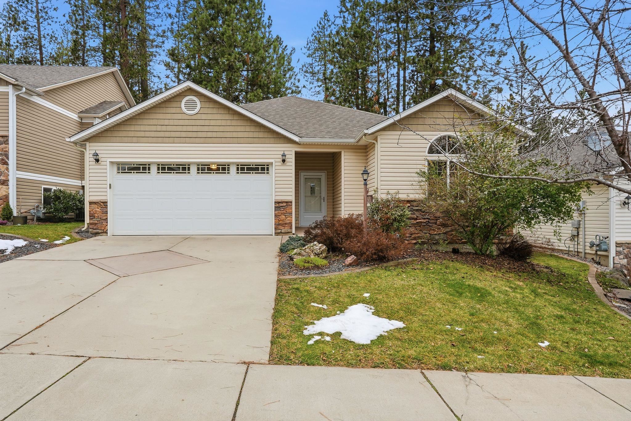 610 S Dartmouth Ln - Photo 1