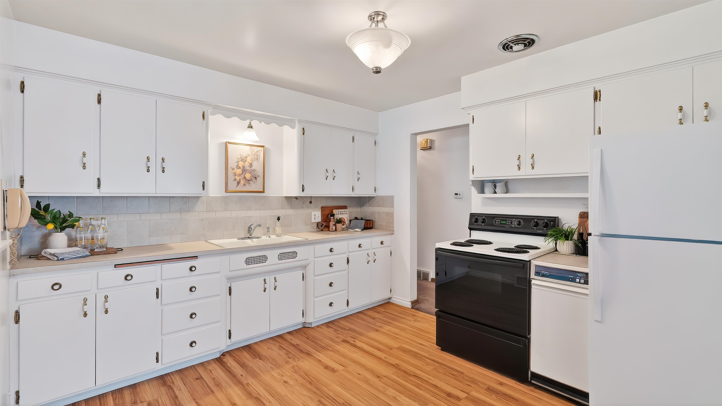 114 E Sanson Ave - Photo 16