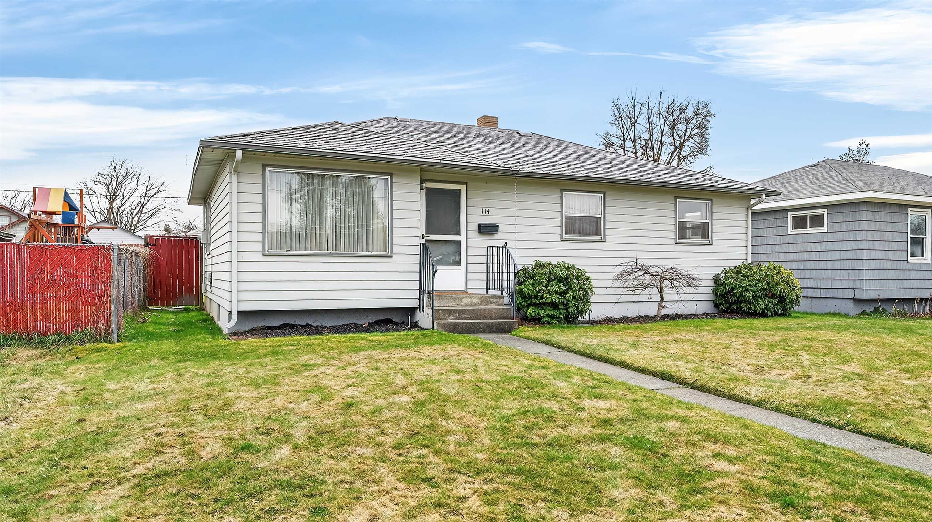 114 E Sanson Ave - Photo 3