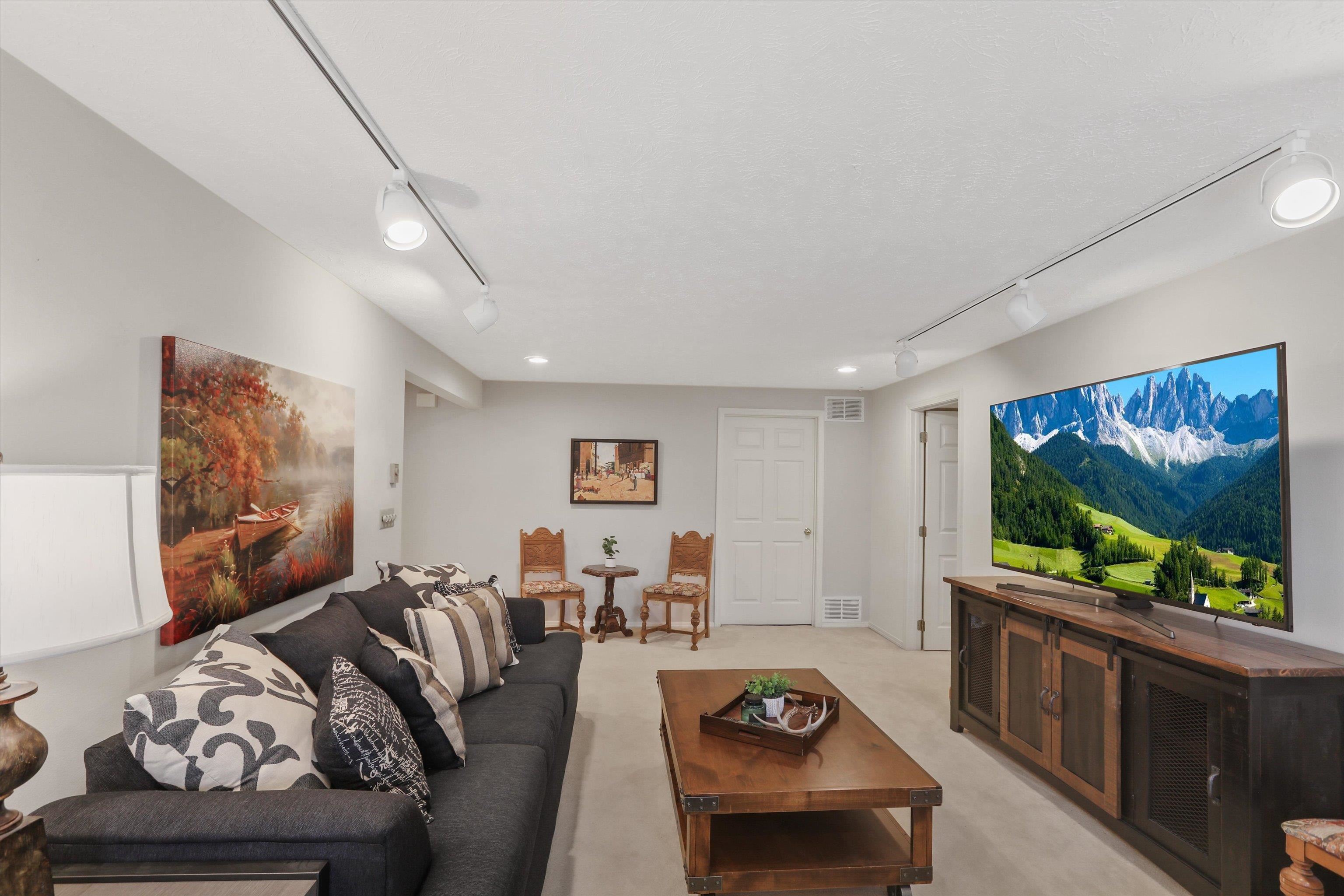 618 W Holmberg Ln - Photo 22