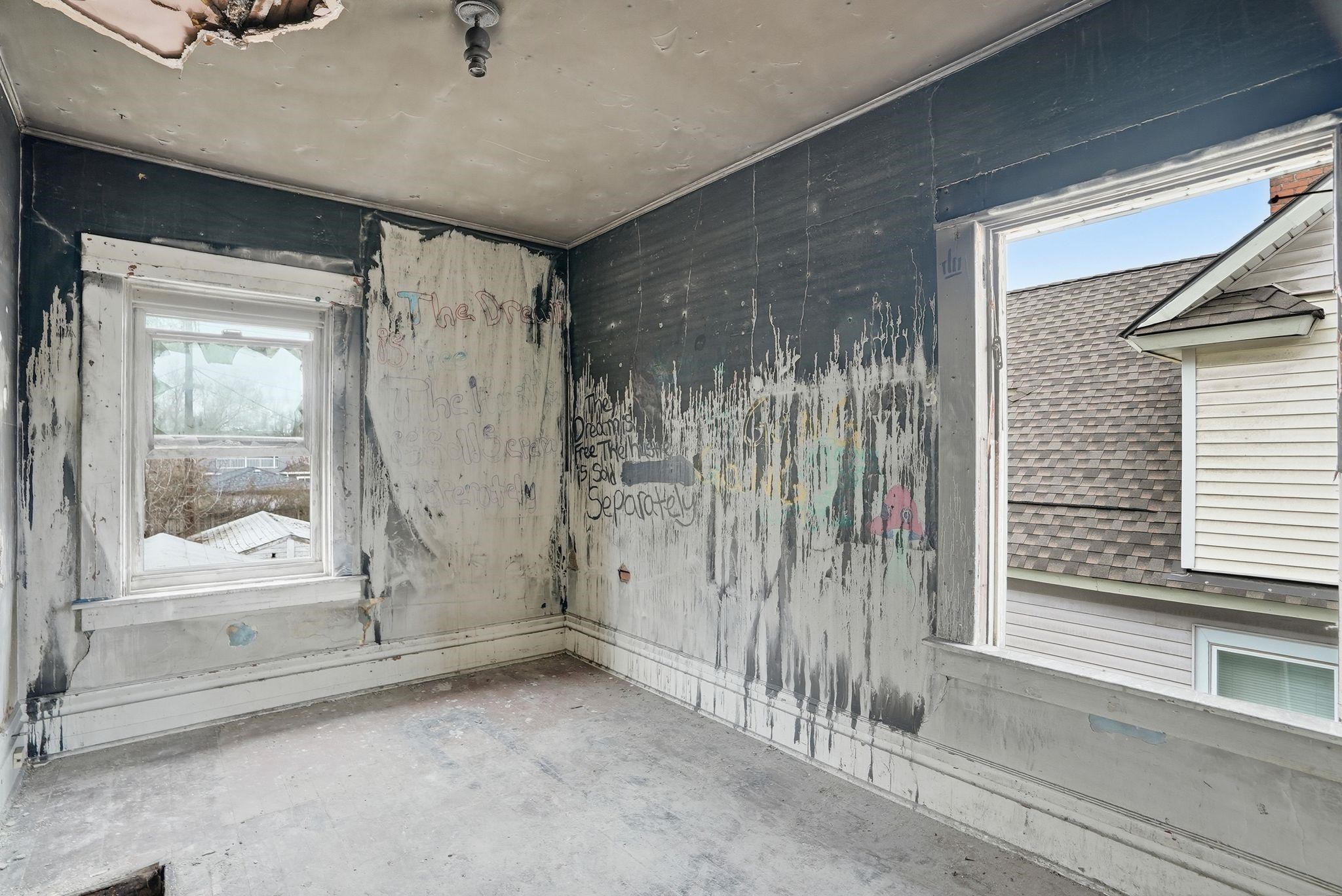 907 W Maxwell Ave - Photo 16