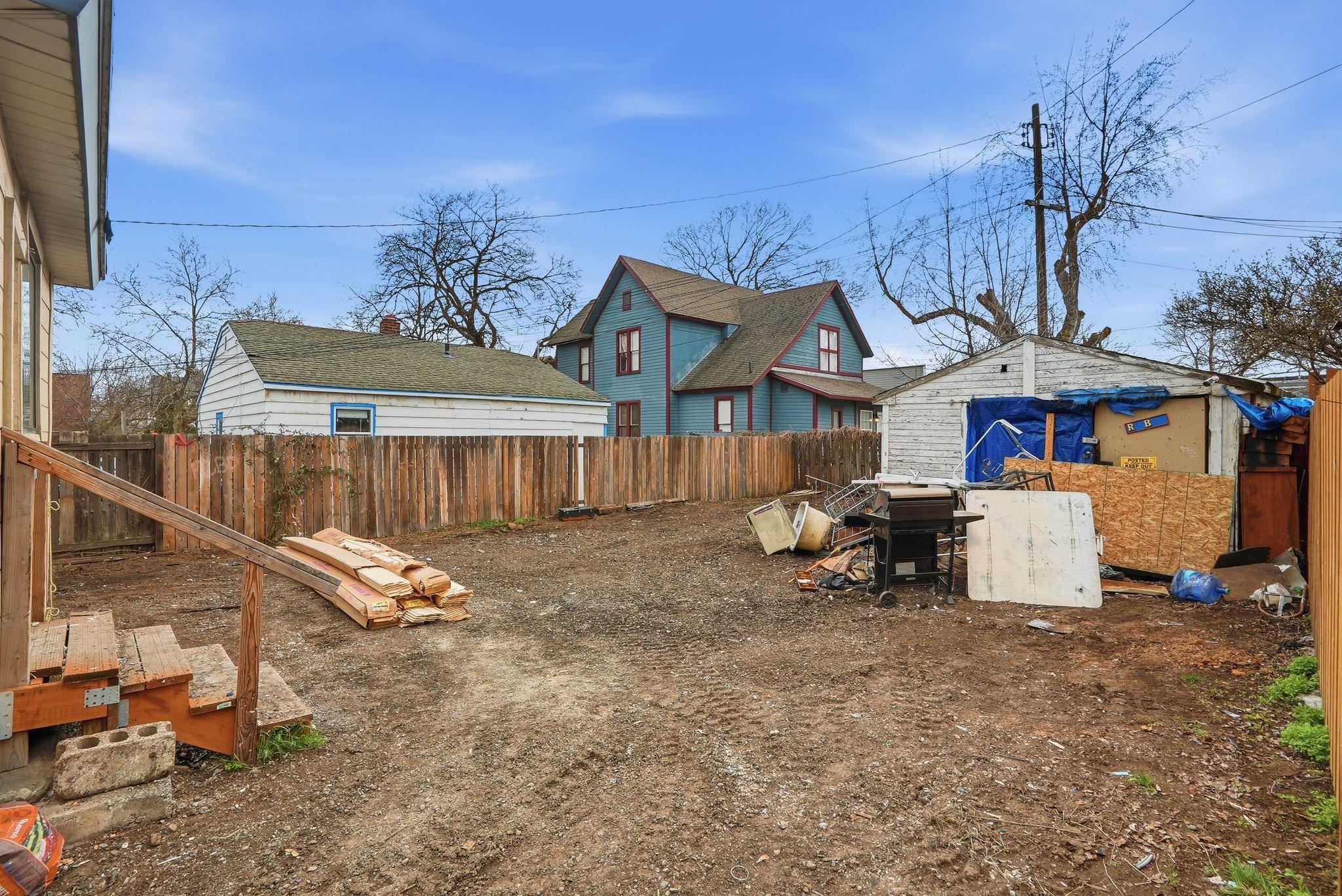 907 W Maxwell Ave - Photo 17