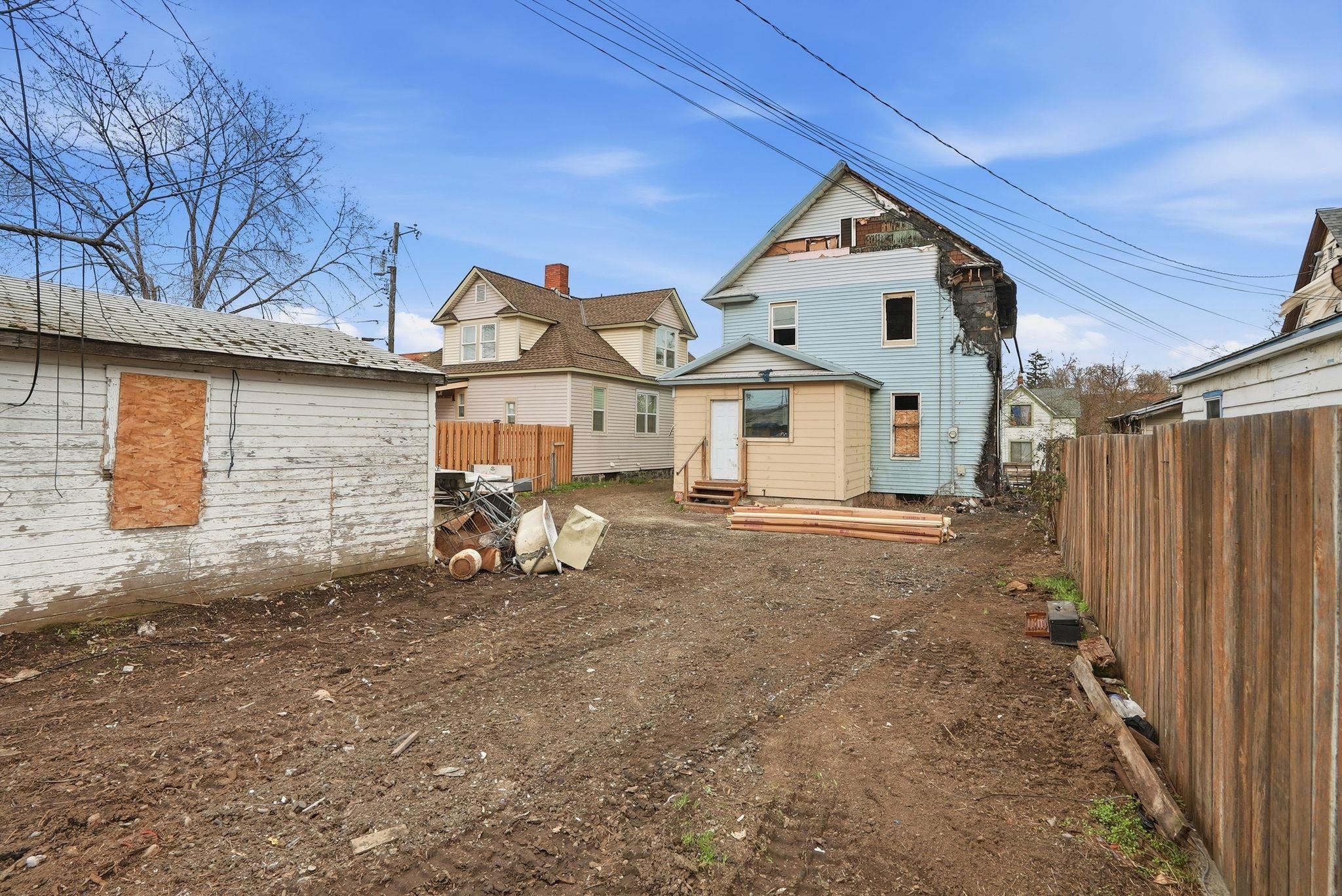 907 W Maxwell Ave - Photo 19
