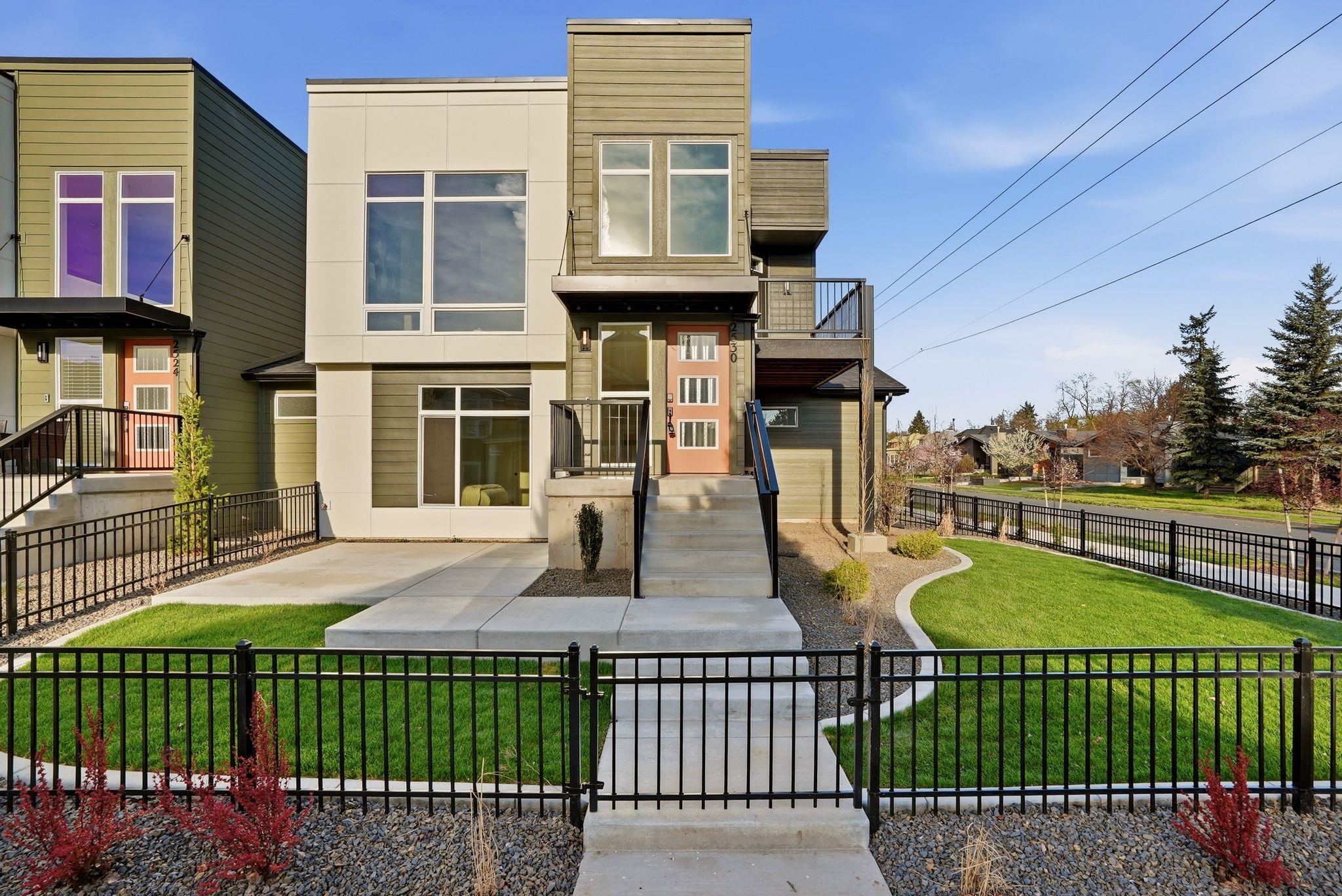 2530 W Summit Pkwy - Photo 1