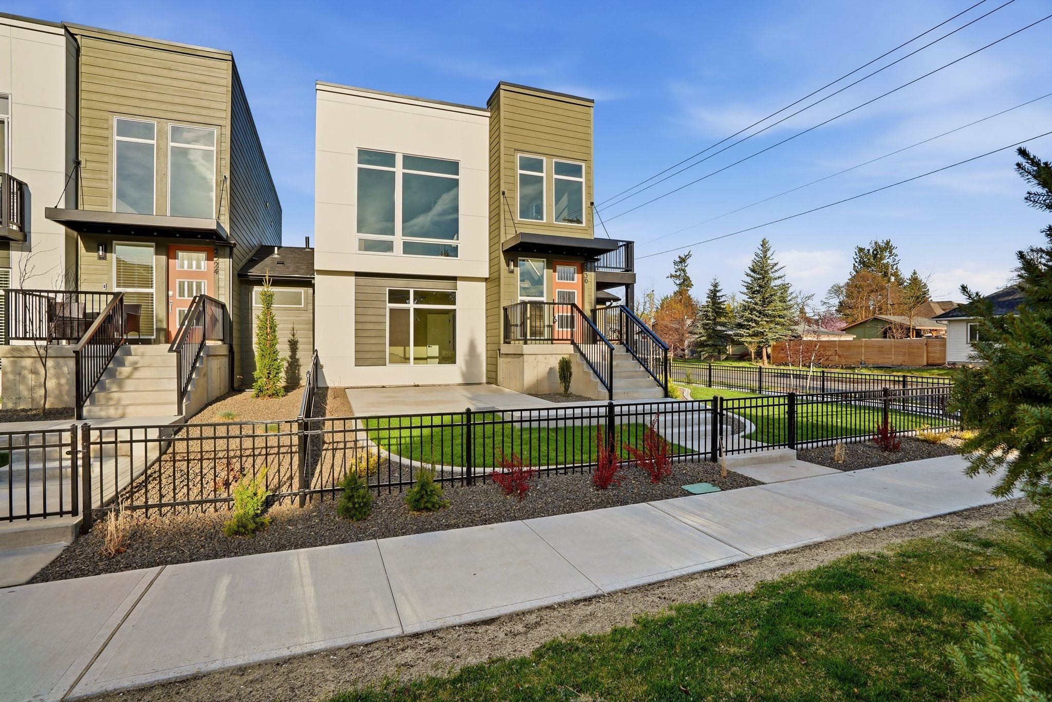 2530 W Summit Pkwy - Photo 3