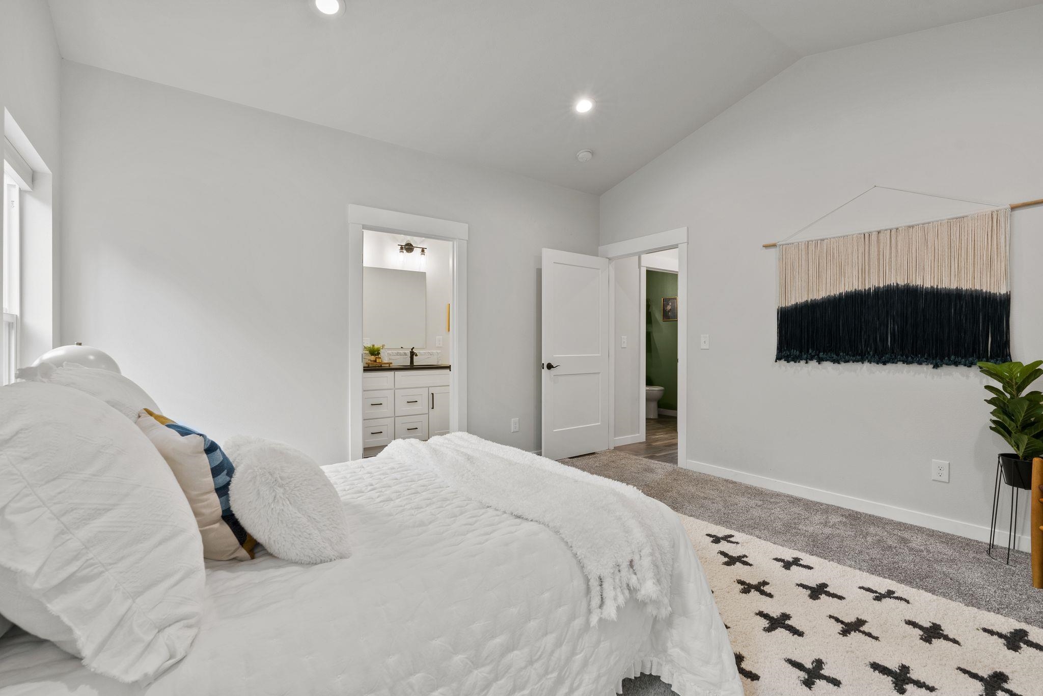 826 Thomas Ln - Photo 18