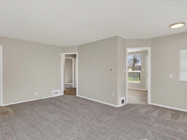 1648 E Wabash Ave - Photo 3