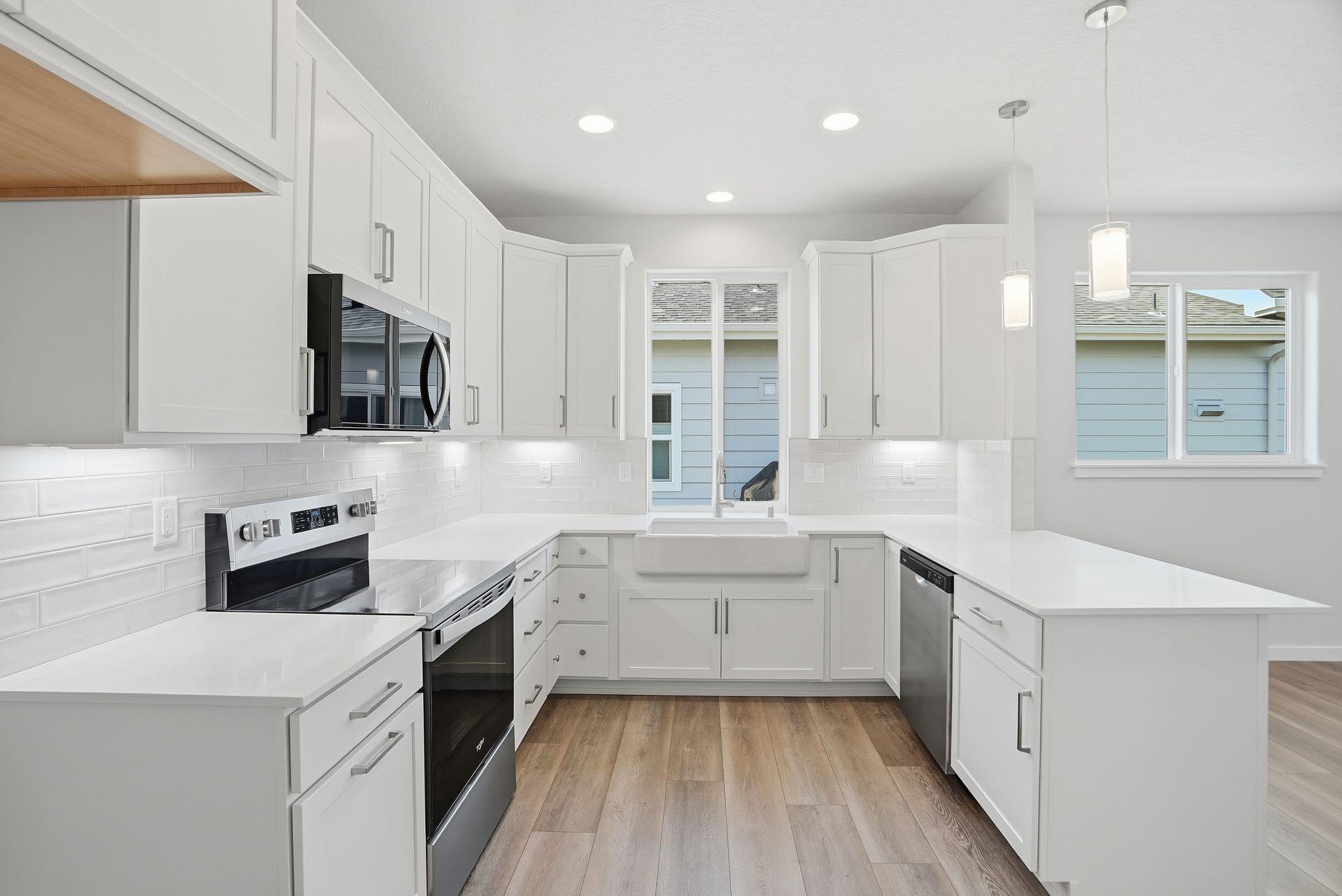 23016 E Edgewater Ln - Photo 12