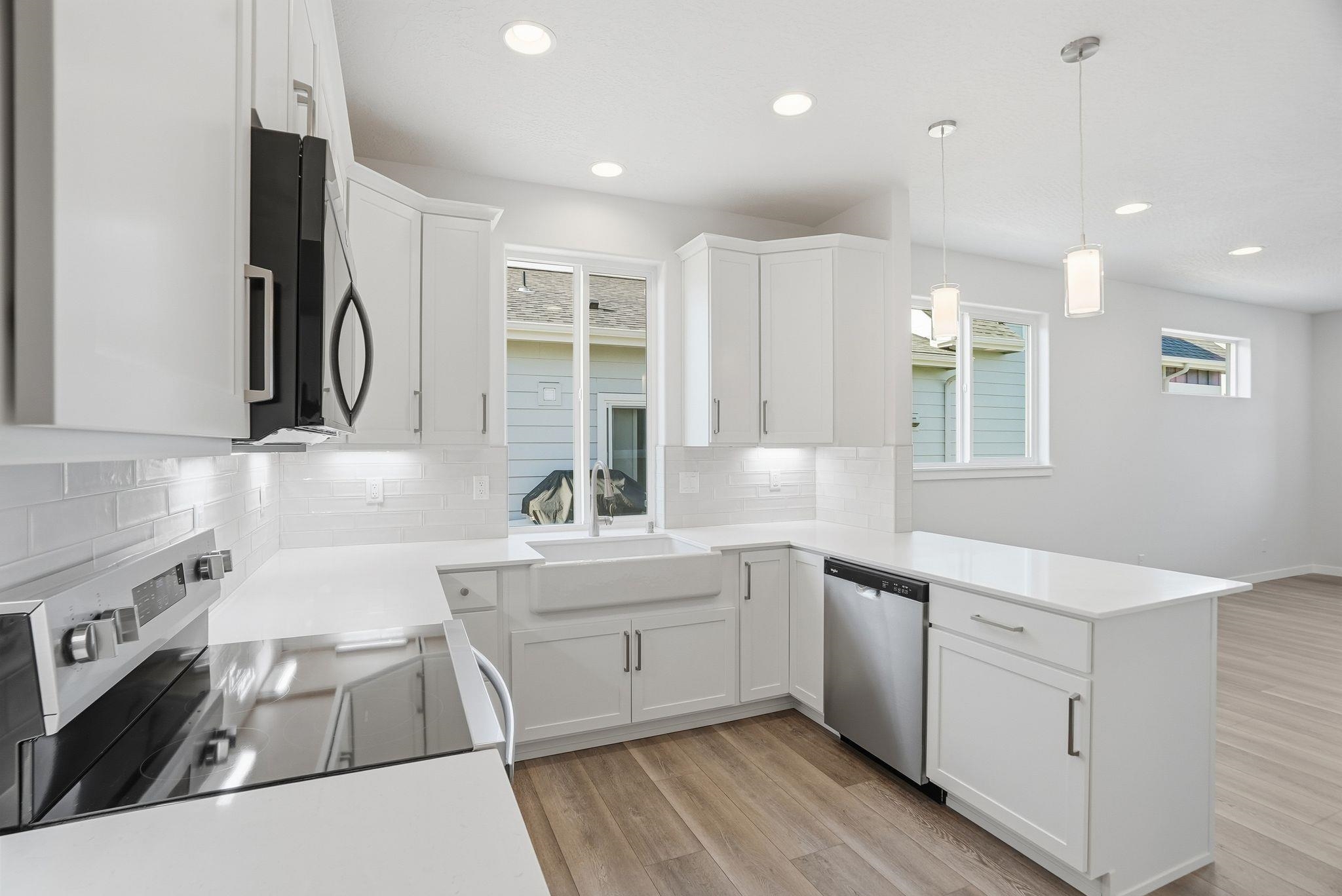 23016 E Edgewater Ln - Photo 13