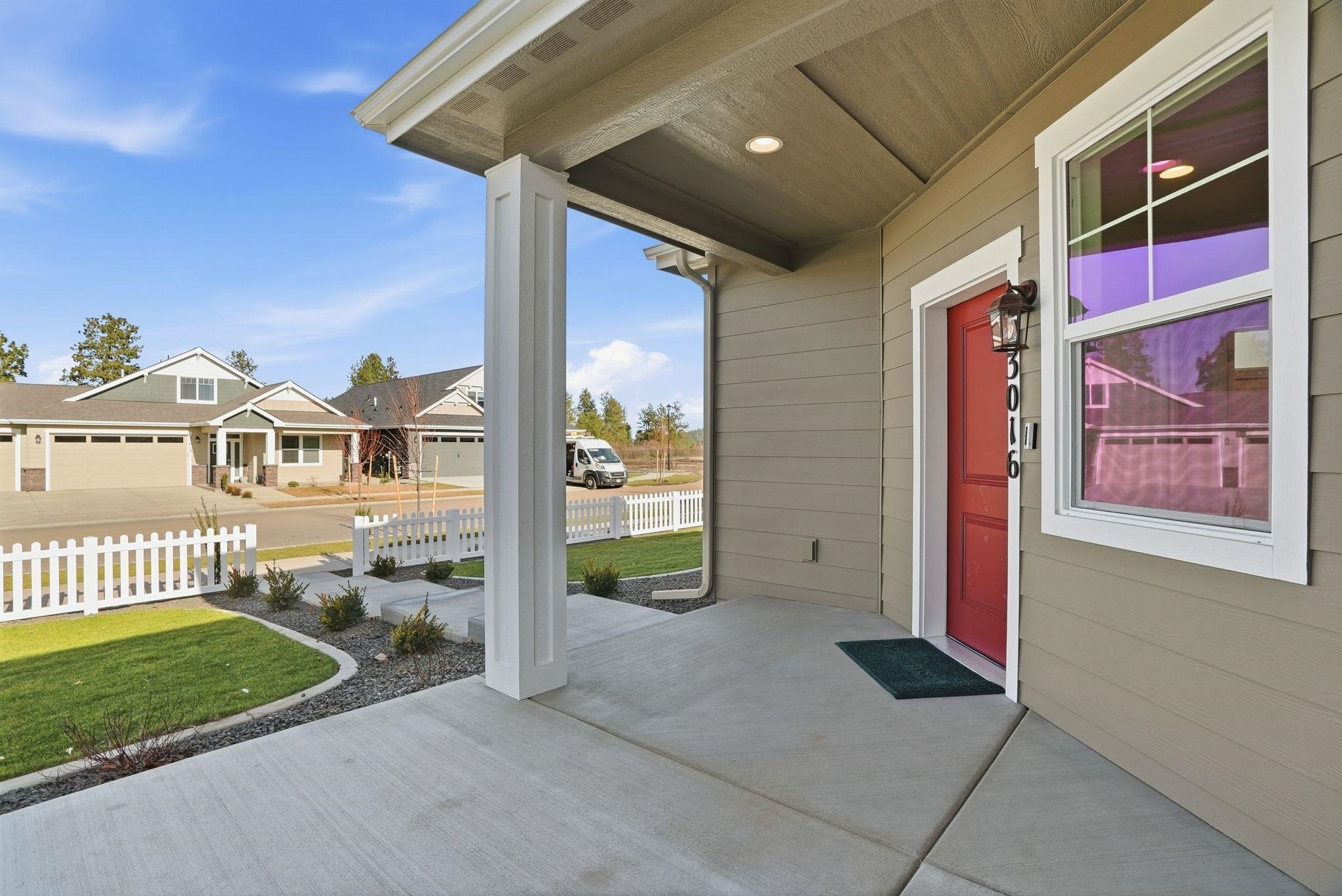 23016 E Edgewater Ln - Photo 4