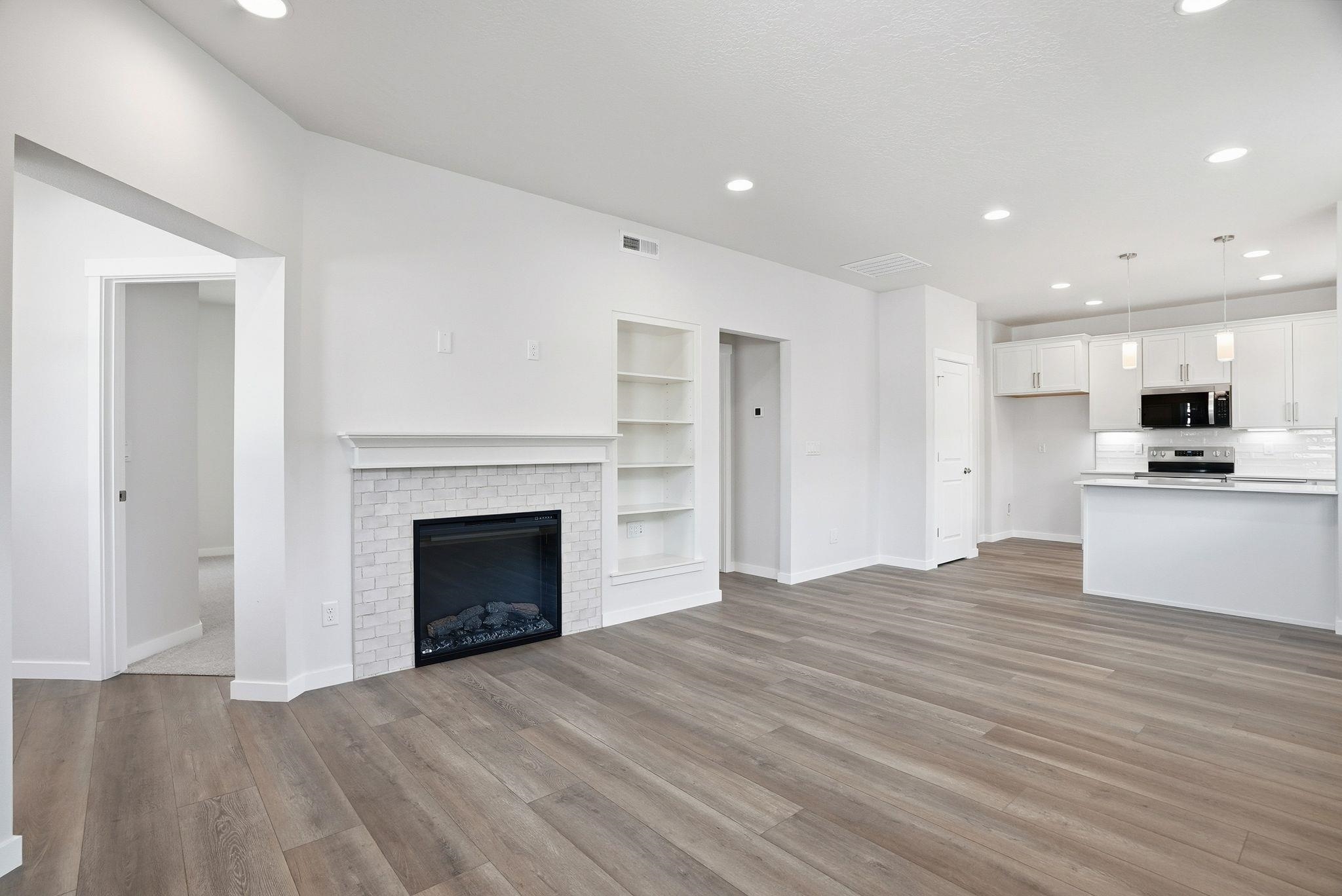 23016 E Edgewater Ln - Photo 5