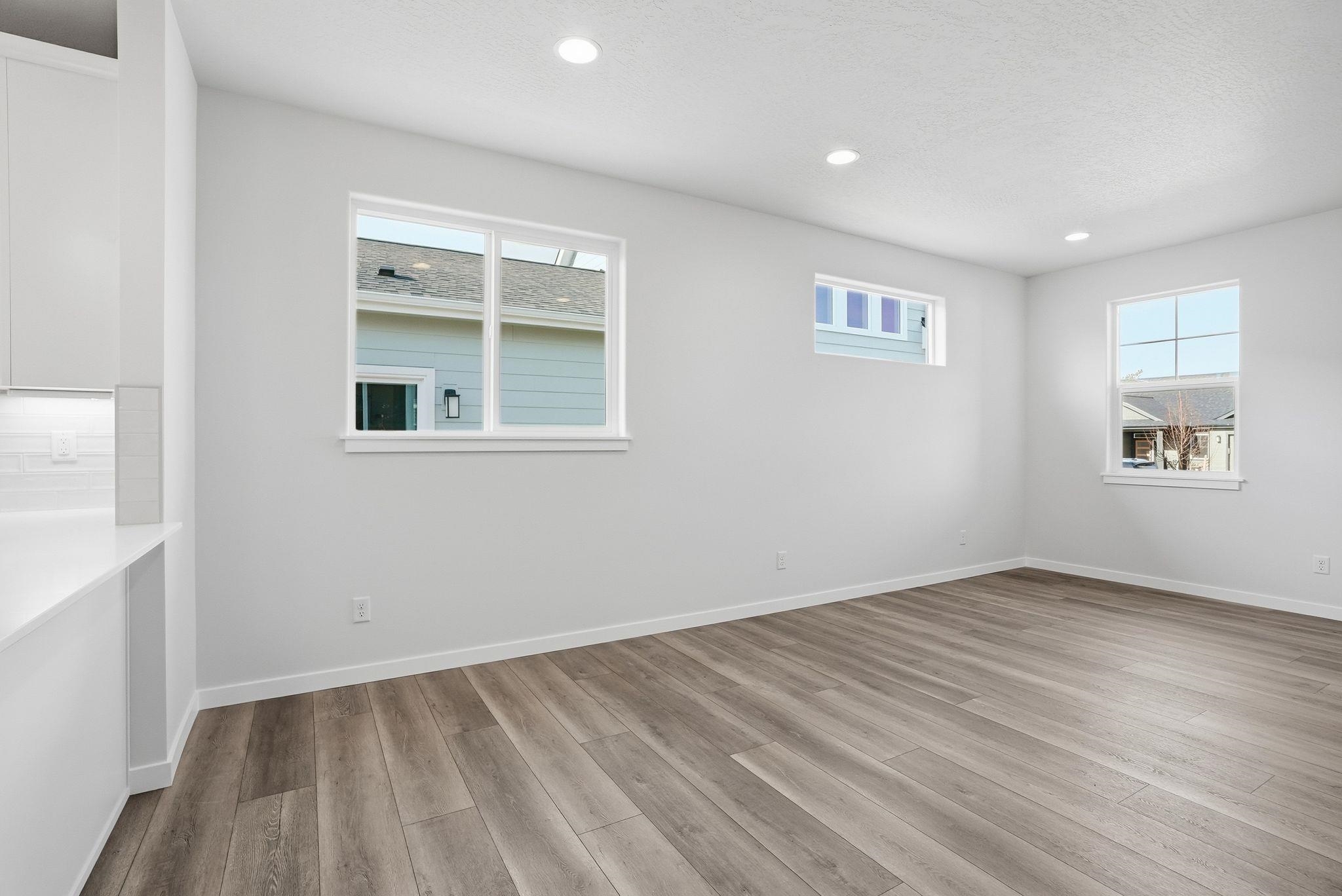 23016 E Edgewater Ln - Photo 8