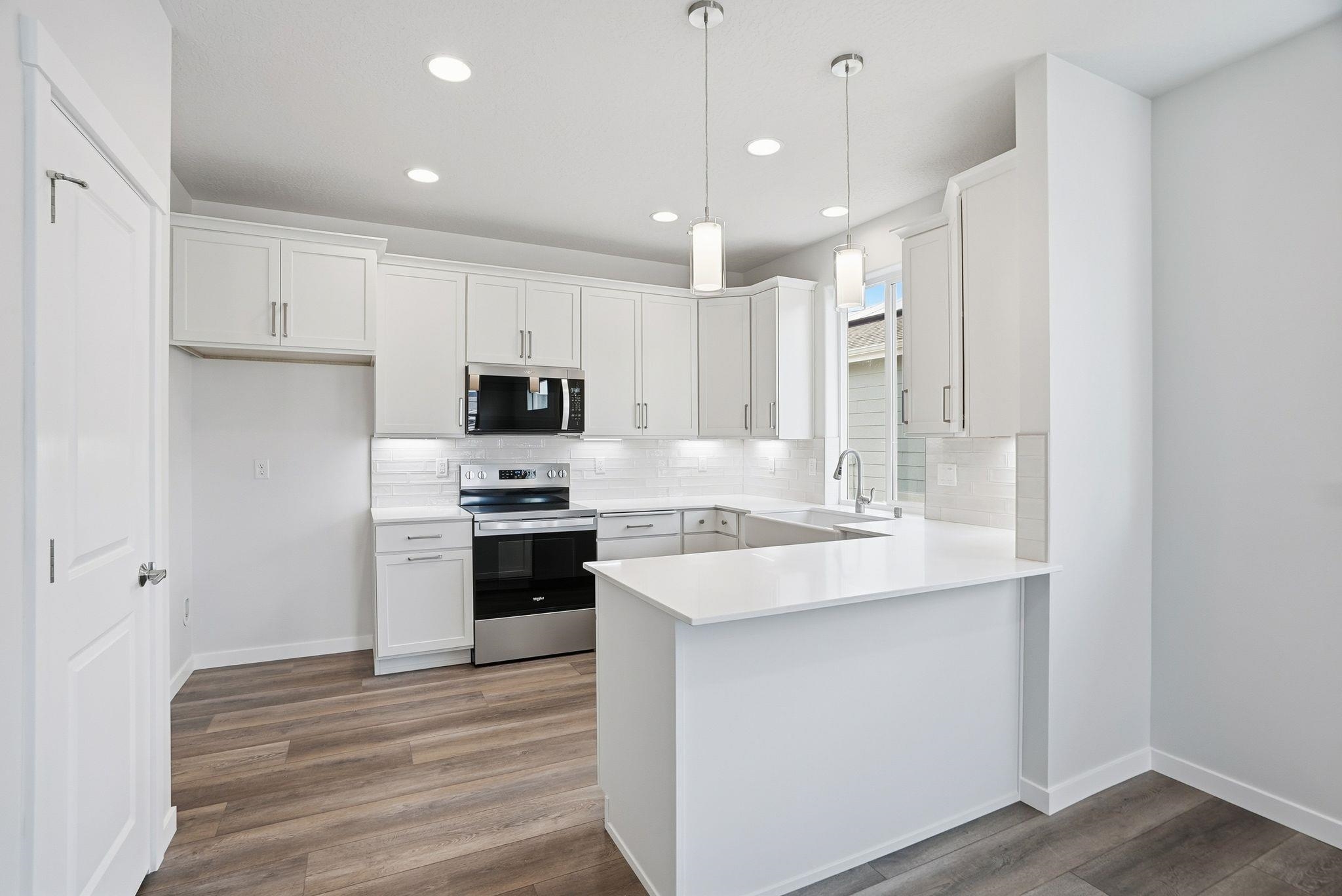 23016 E Edgewater Ln - Photo 10