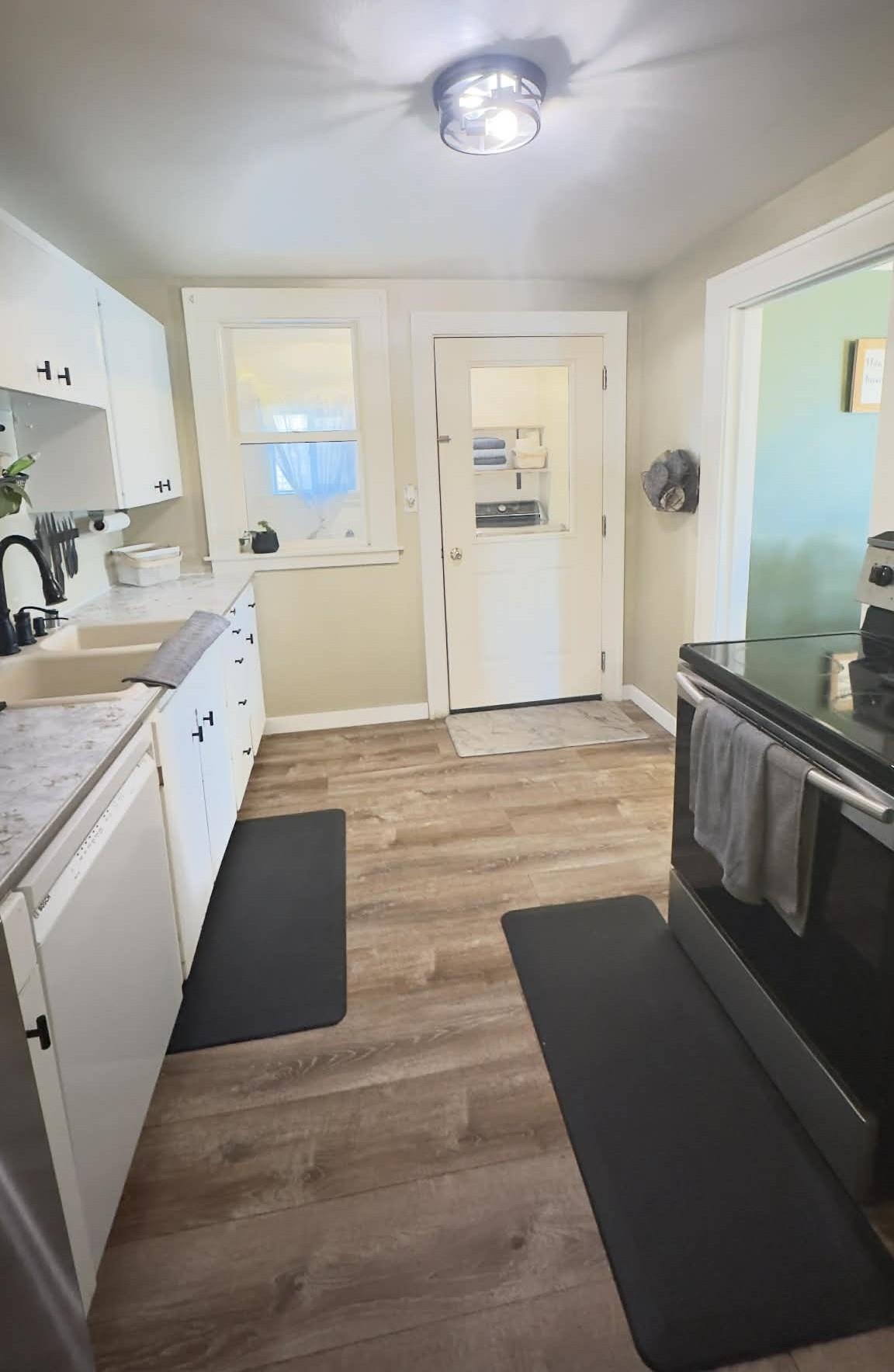 112 Houghton St - Photo 11