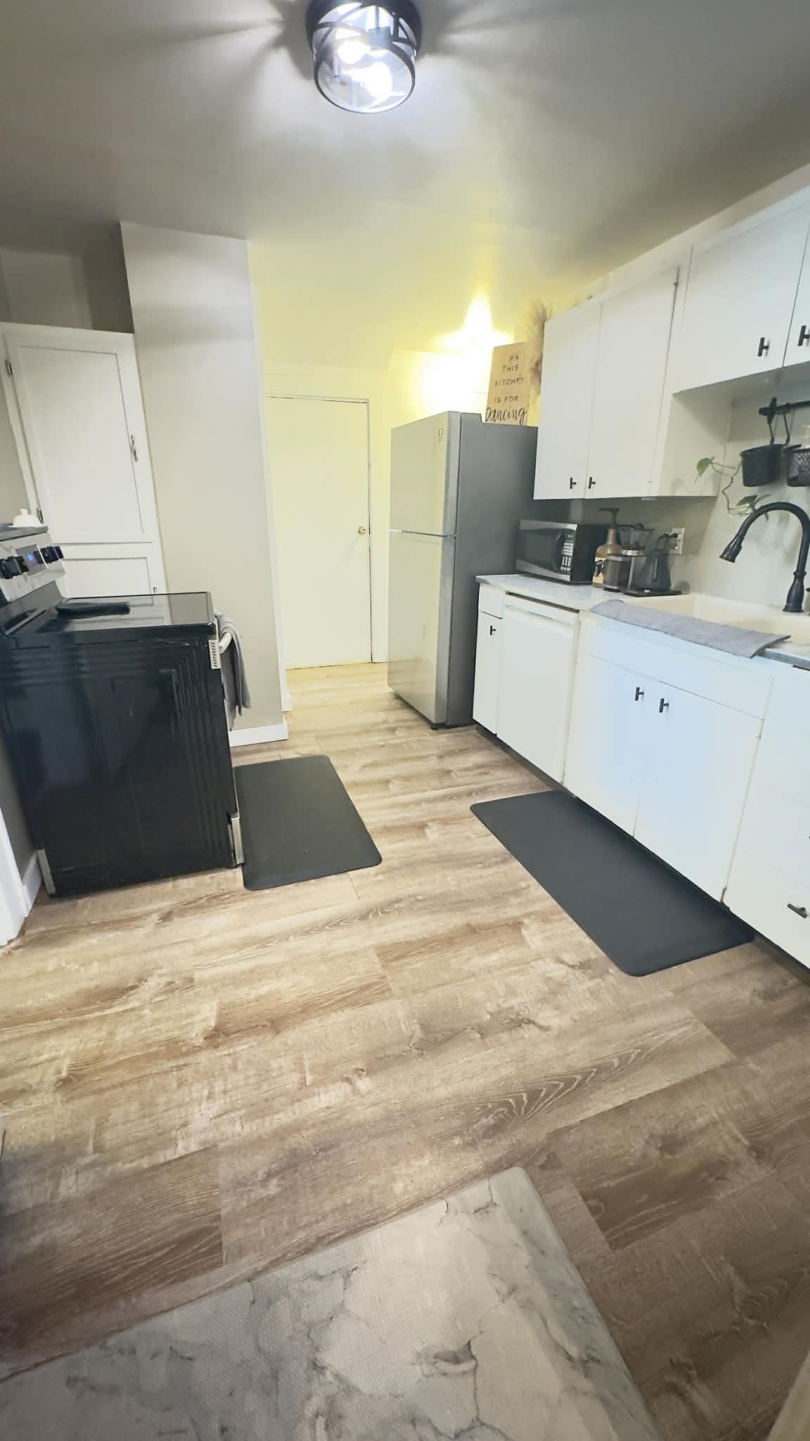 112 Houghton St - Photo 10