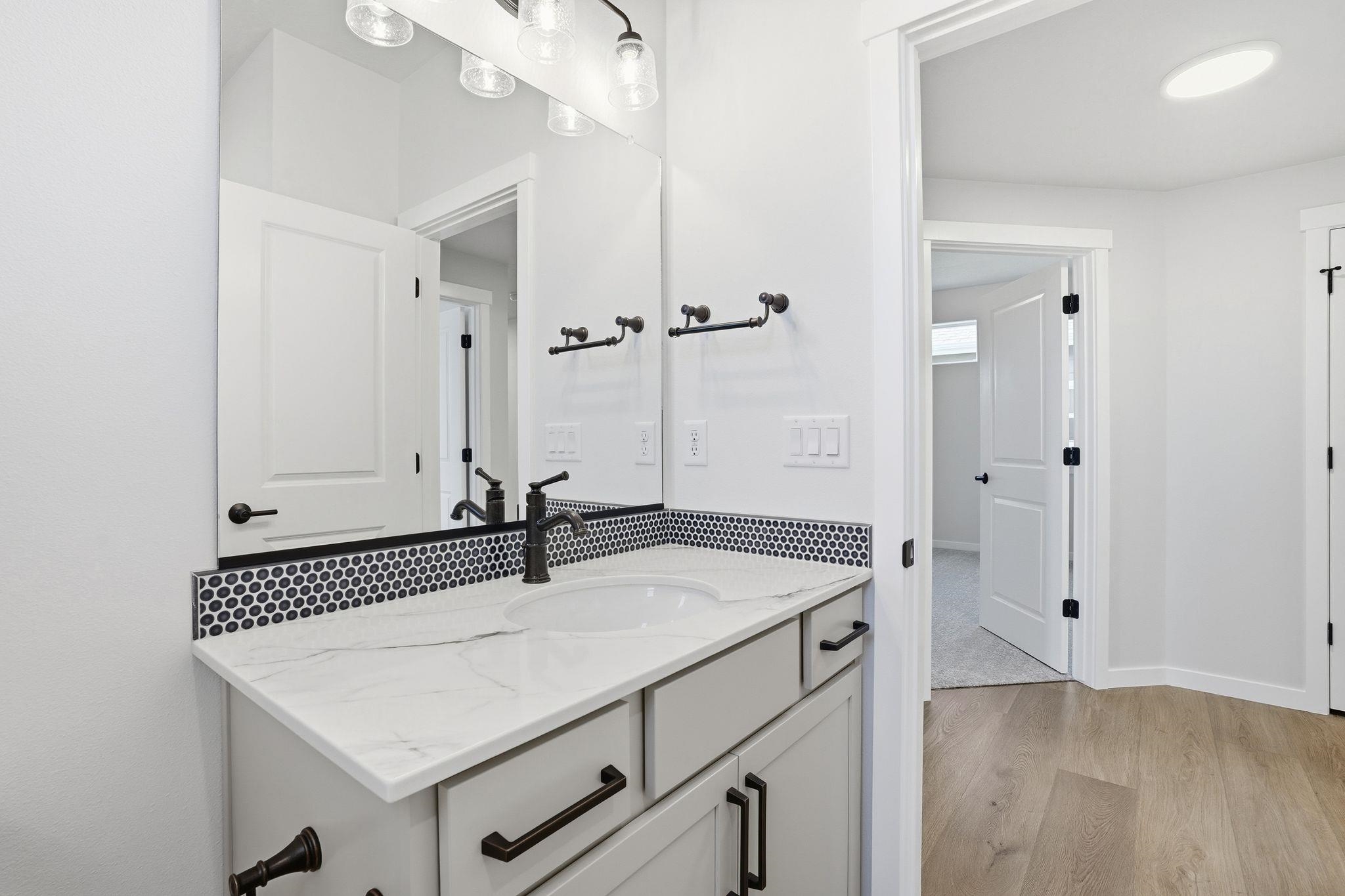 23018 E Edgewater Ln - Photo 23