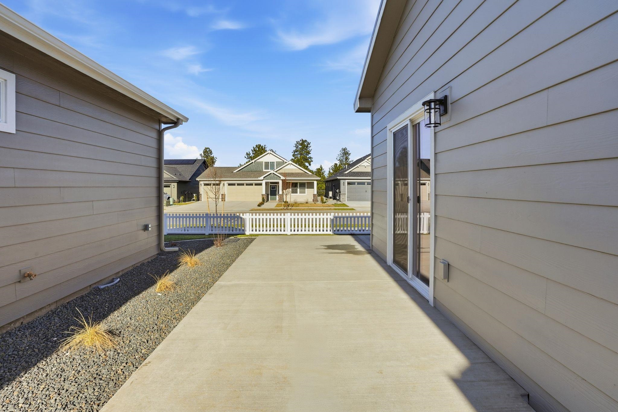 23018 E Edgewater Ln - Photo 26