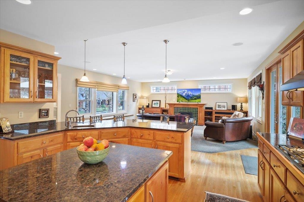 625 W 22nd Ave - Photo 12