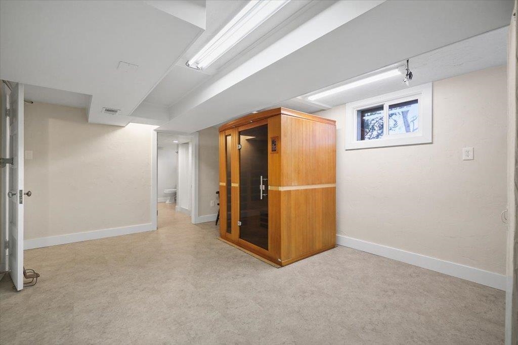 625 W 22nd Ave - Photo 26