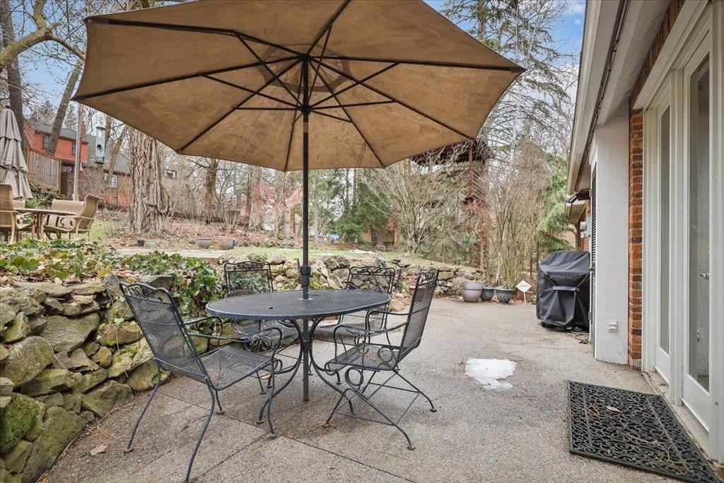 625 W 22nd Ave - Photo 32