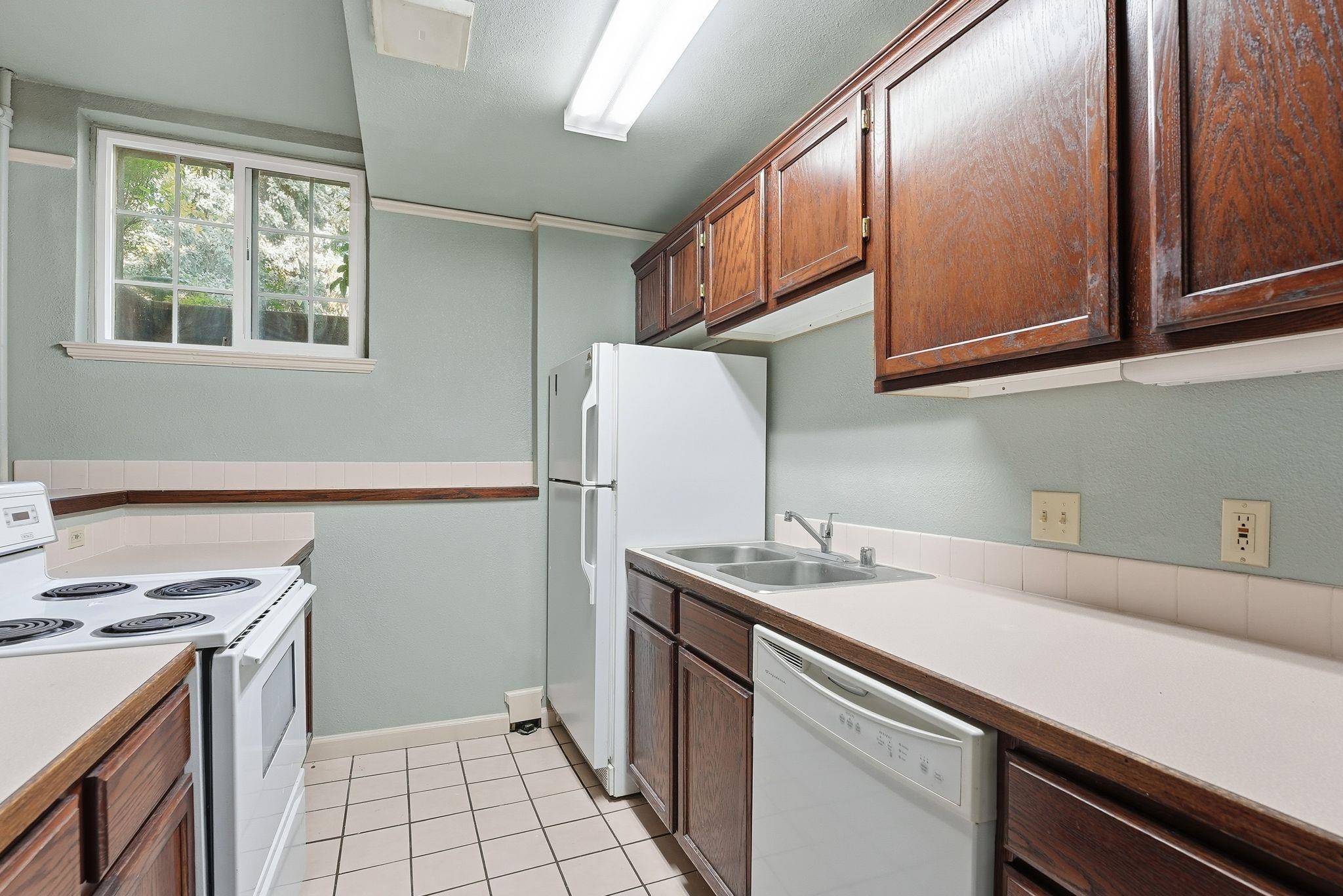 852 N Summit Blvd - Photo 11