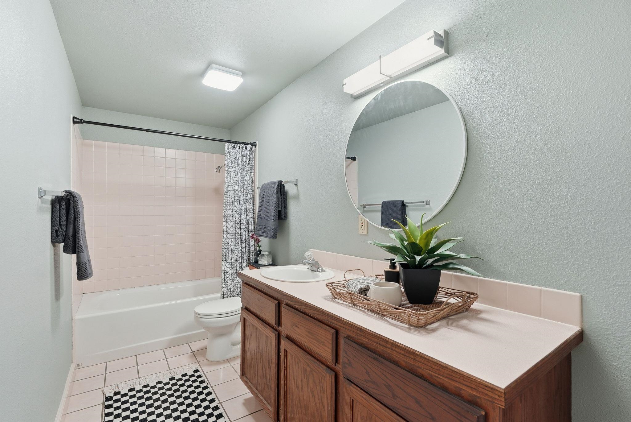 852 N Summit Blvd - Photo 16