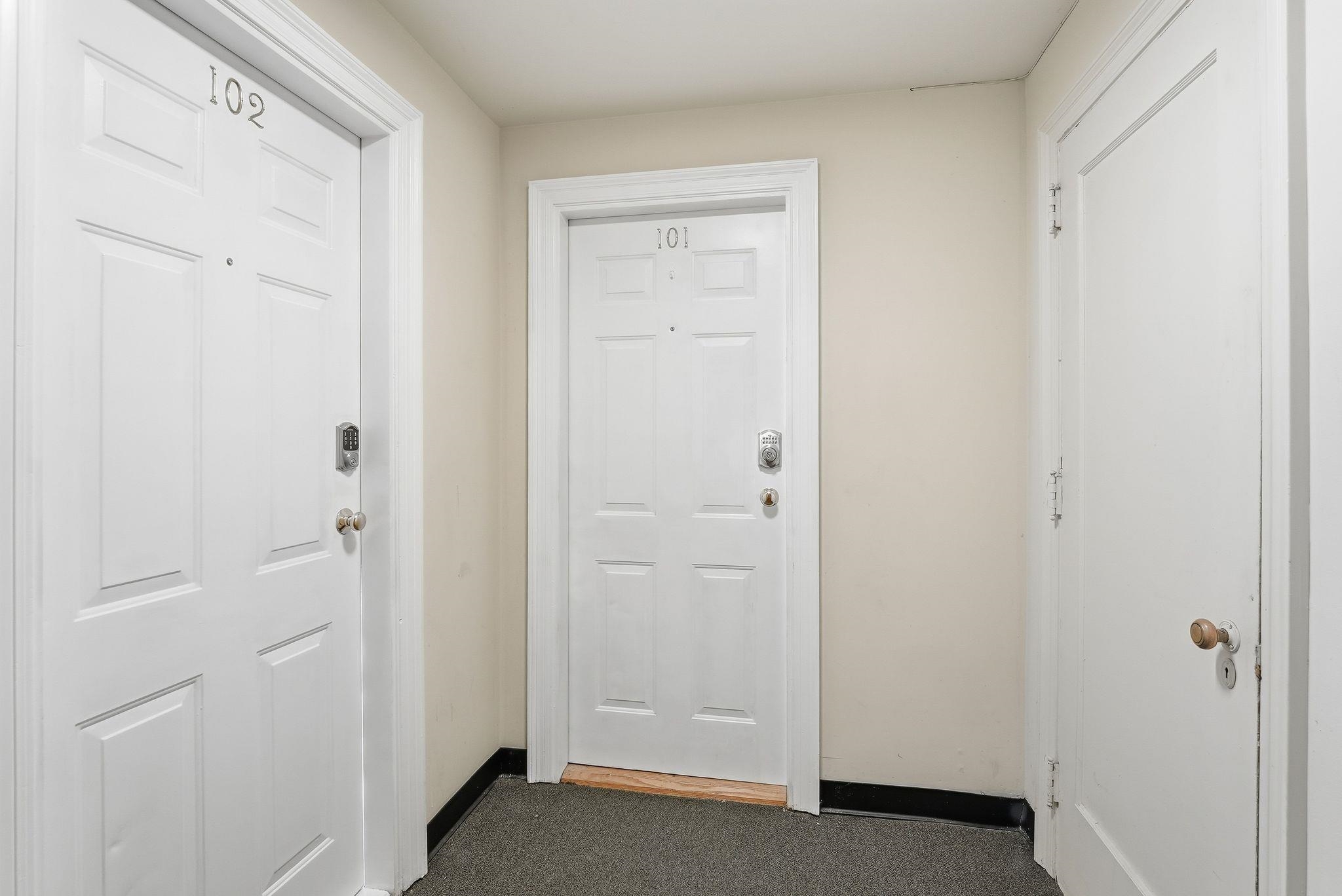 852 N Summit Blvd - Photo 18