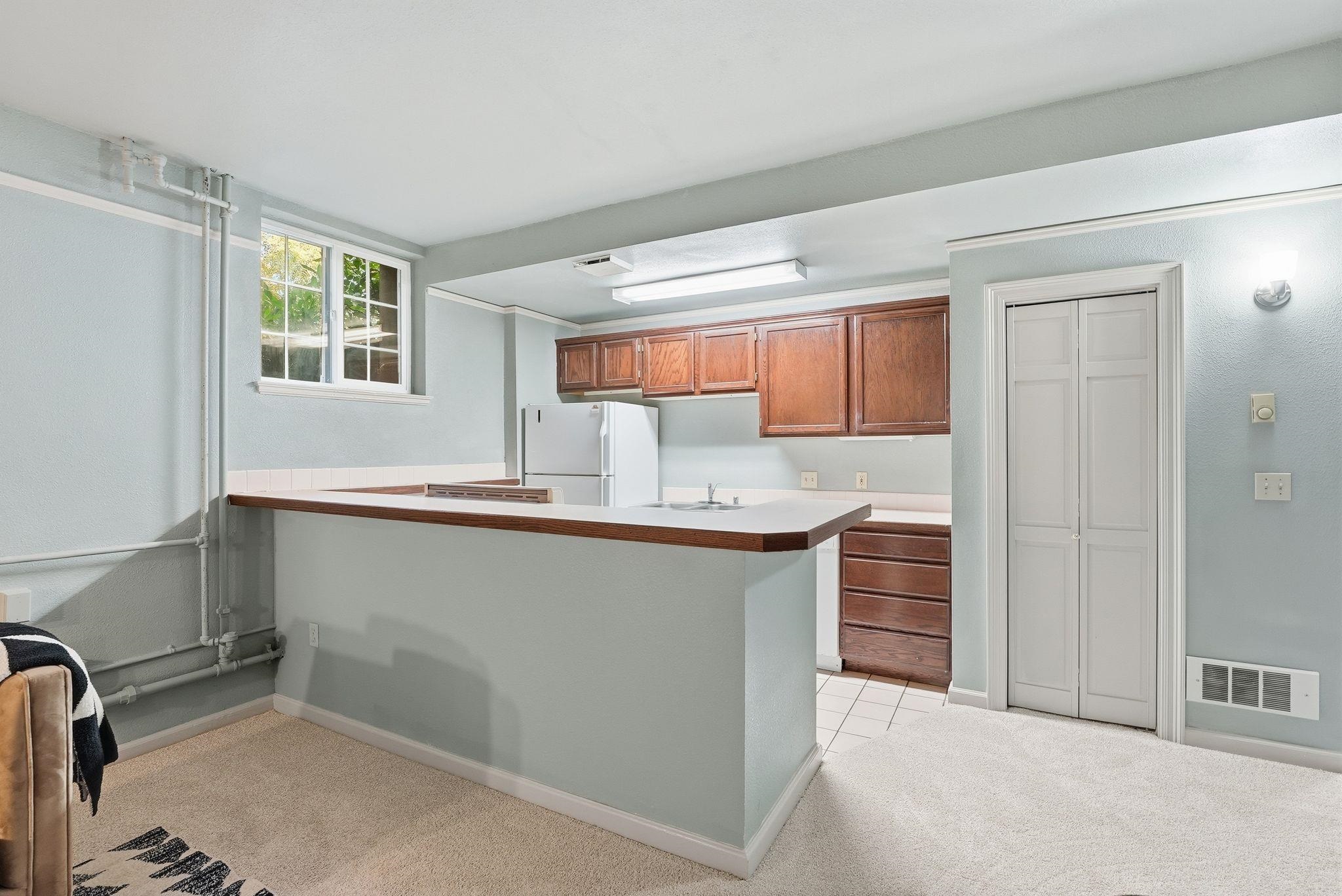 852 N Summit Blvd - Photo 8
