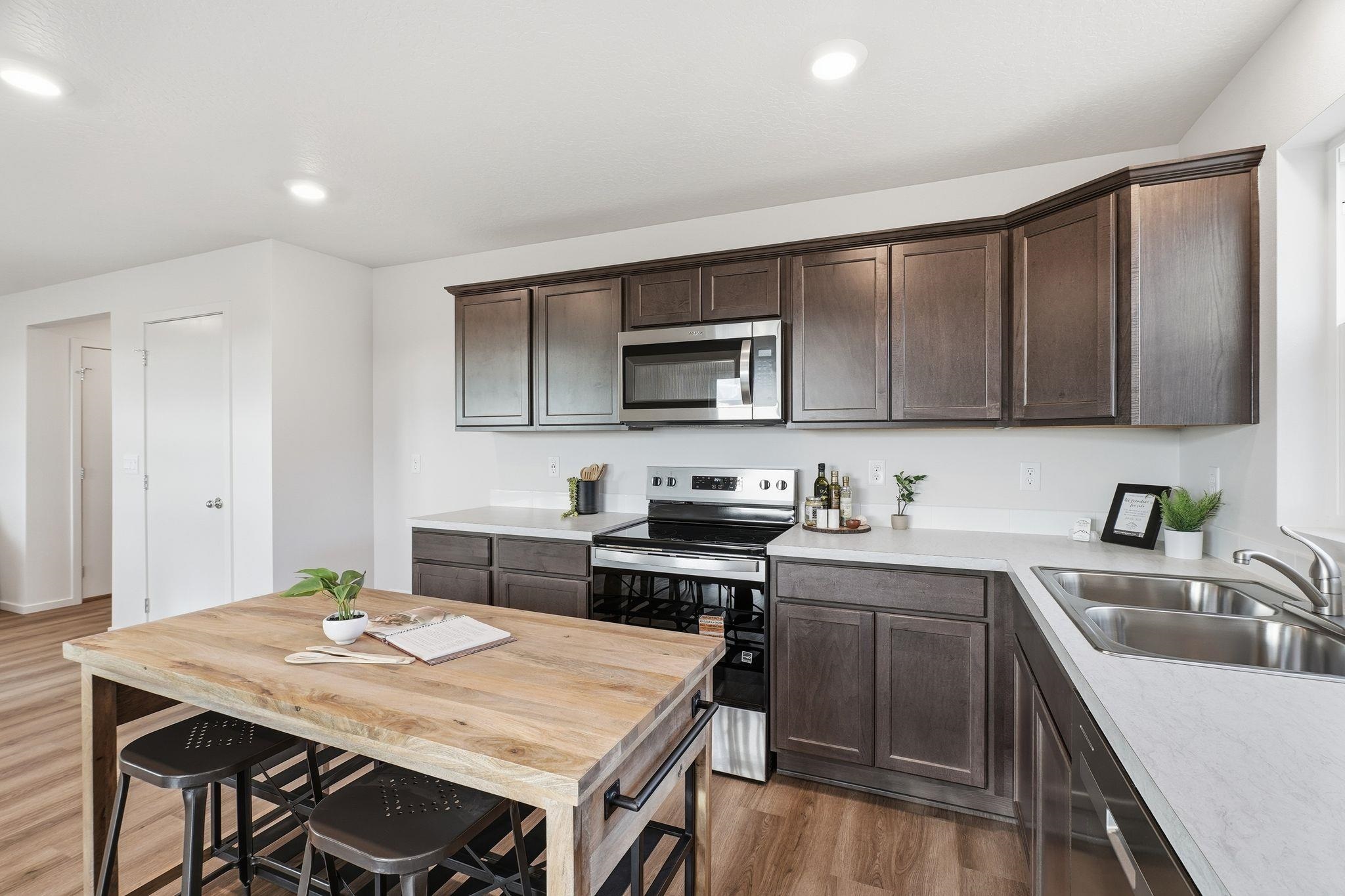 1012 E K St - Photo 10