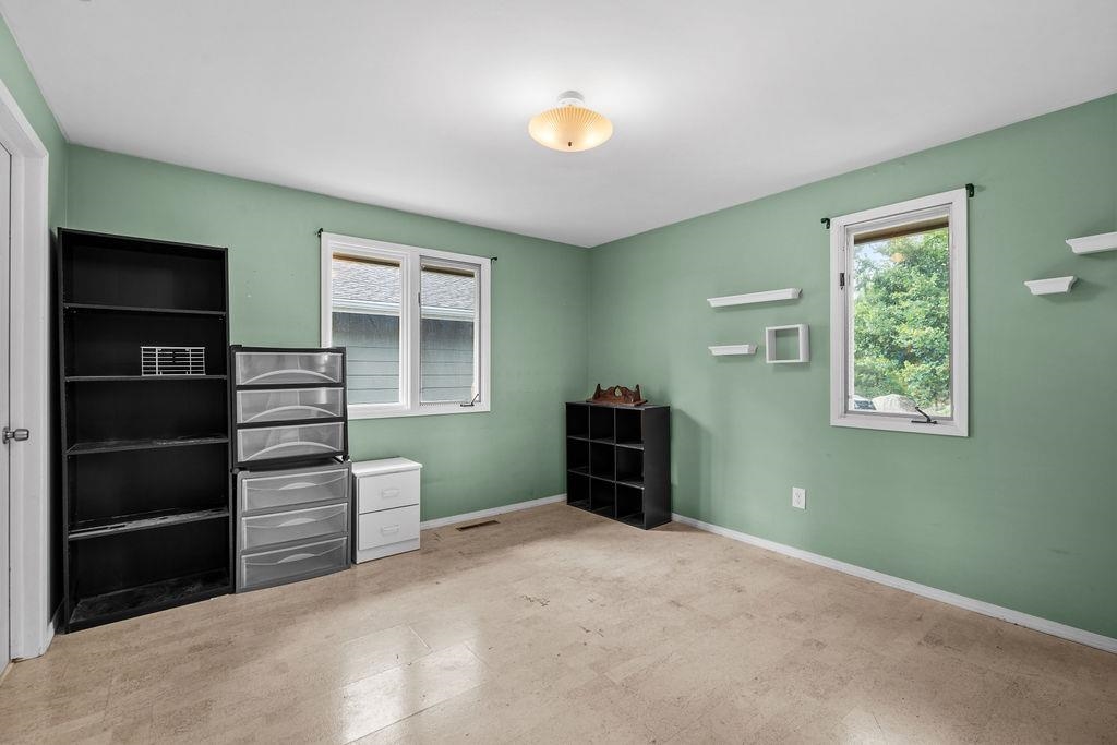 12620 N Nine Mile Rd - Photo 18