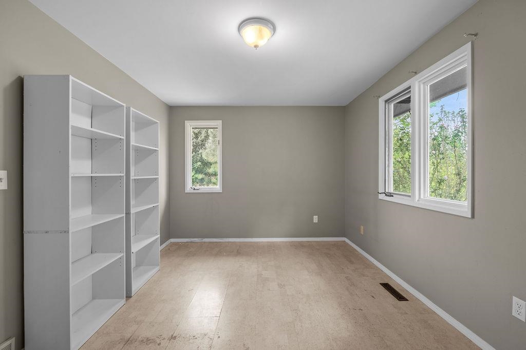 12620 N Nine Mile Rd - Photo 19