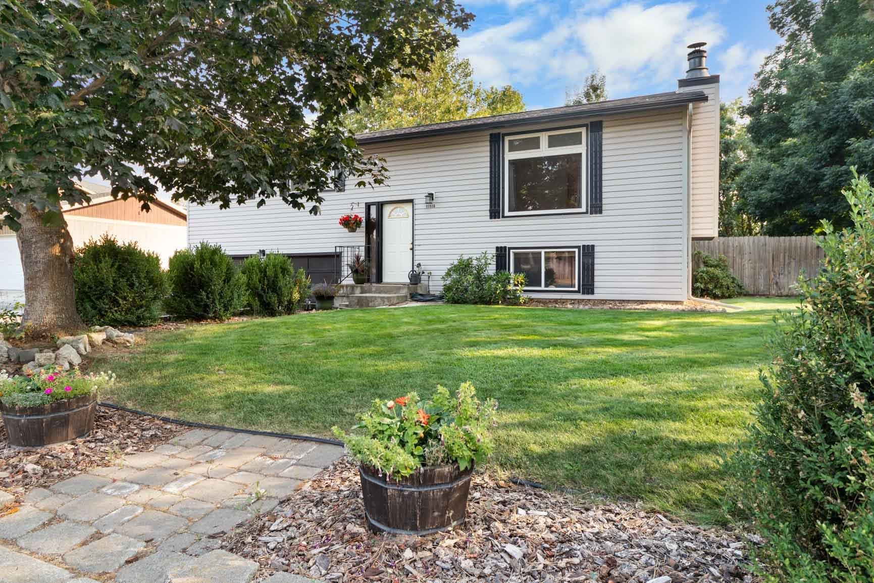 11516 E 37th Ave - Photo 2