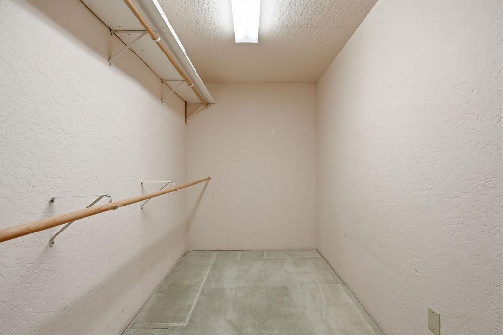 11516 E 37th Ave - Photo 20