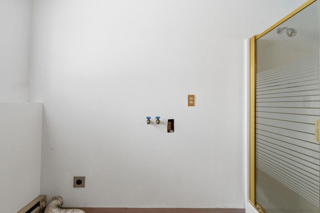 11516 E 37th Ave - Photo 24