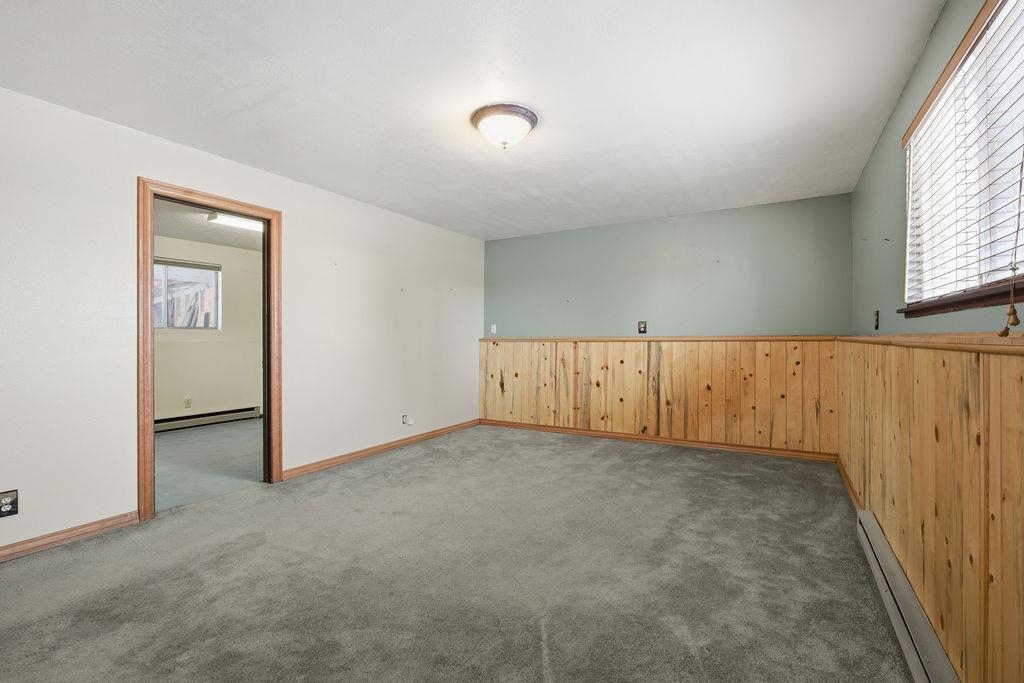 11516 E 37th Ave - Photo 25