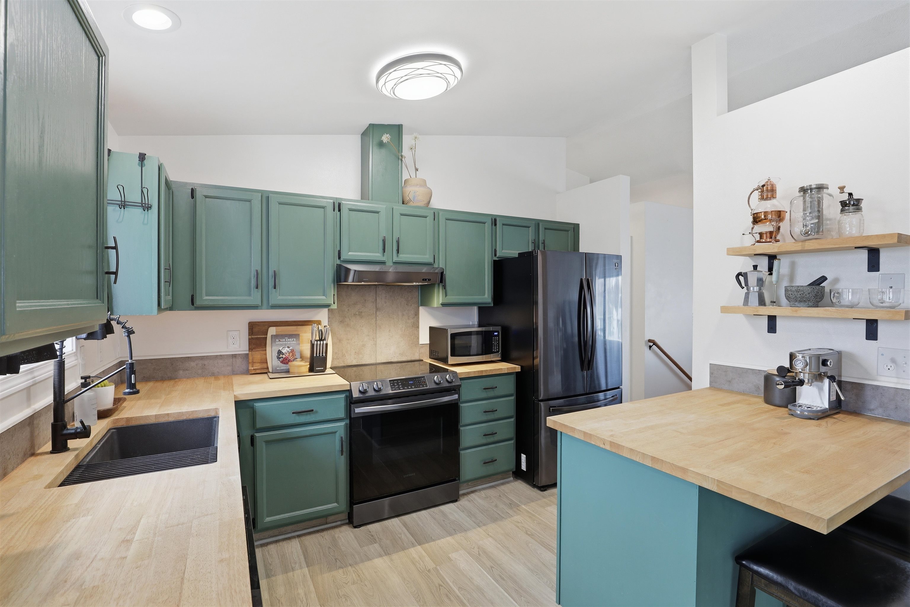 528 E Providence Ave - Photo 11