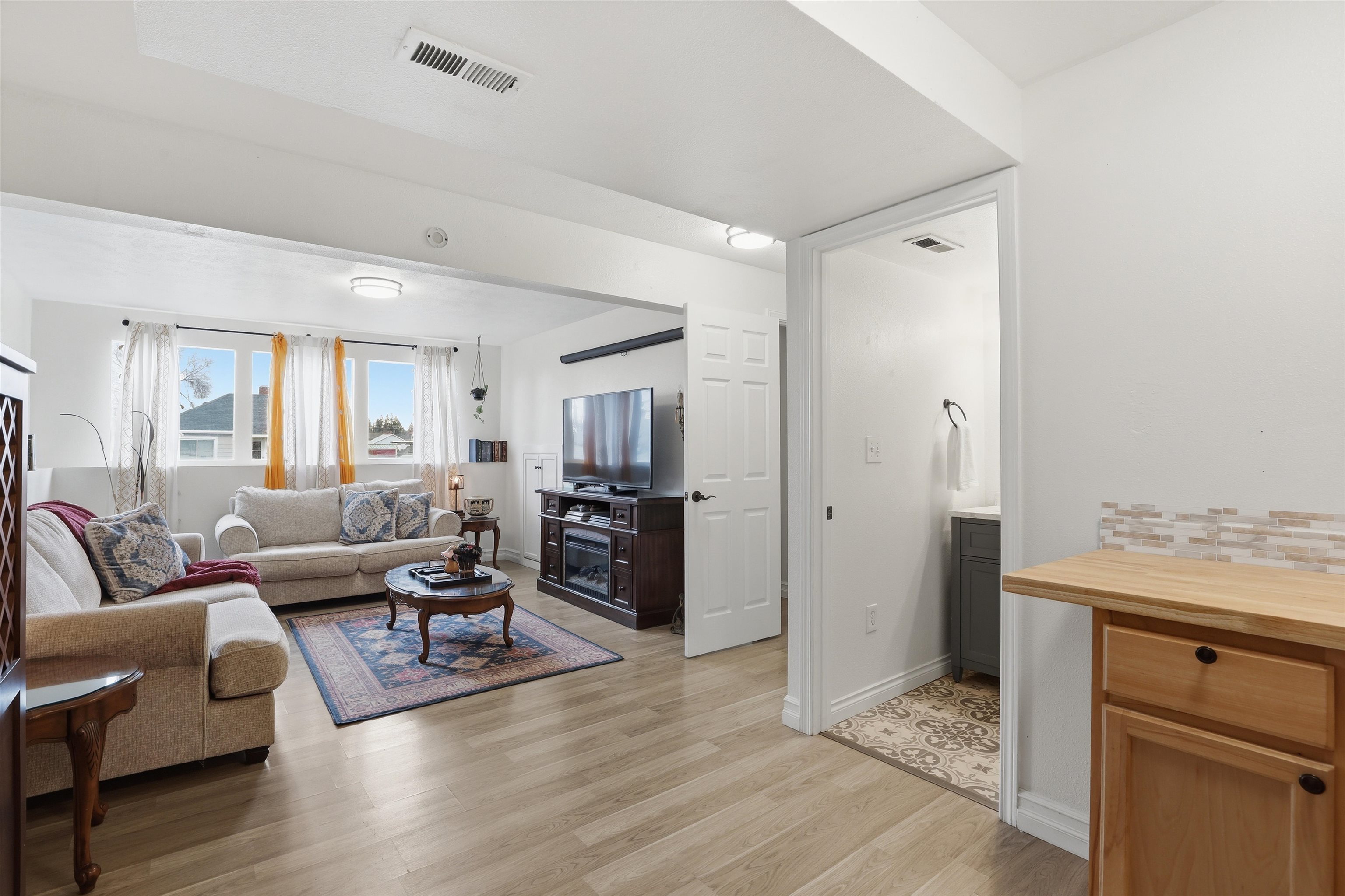 528 E Providence Ave - Photo 20