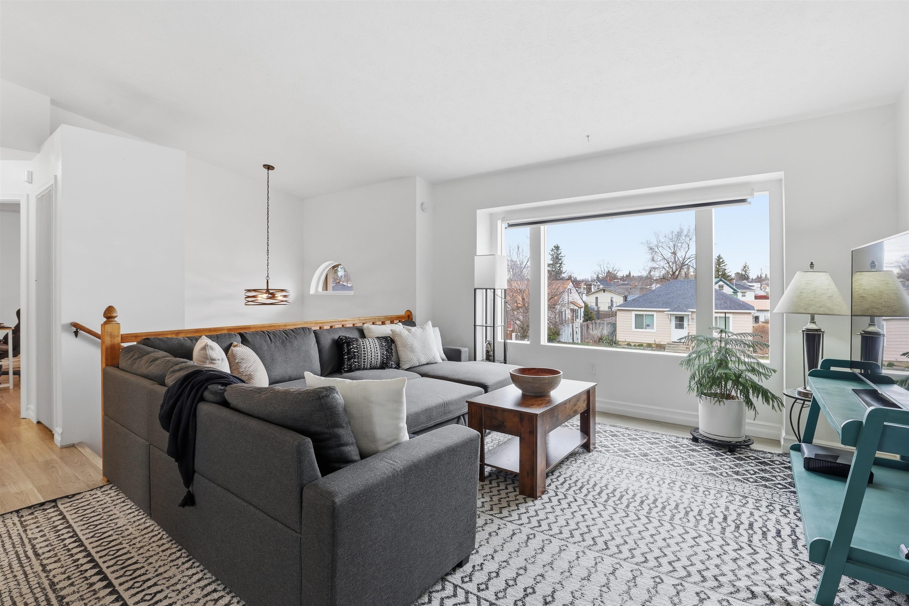 528 E Providence Ave - Photo 5