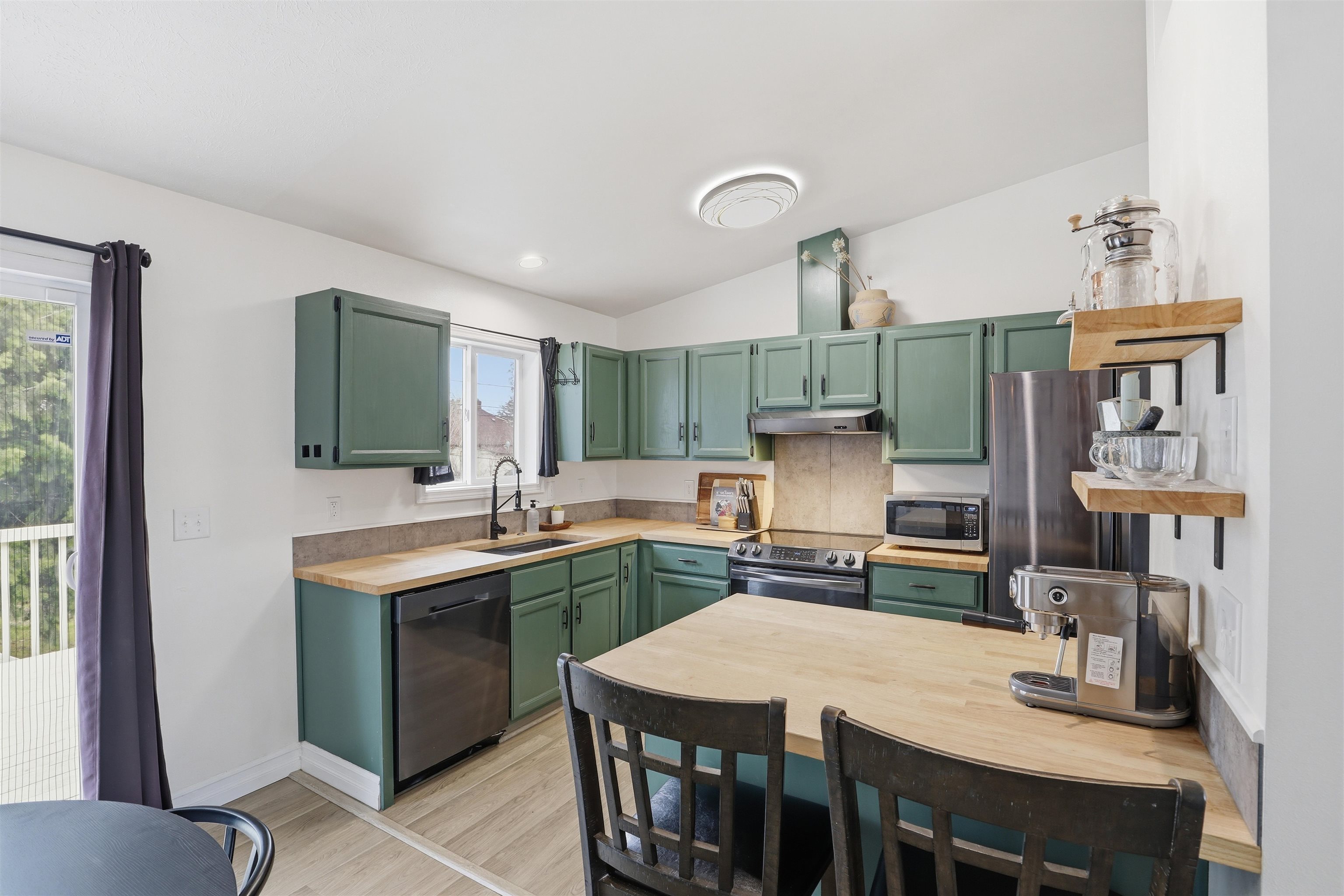 528 E Providence Ave - Photo 9