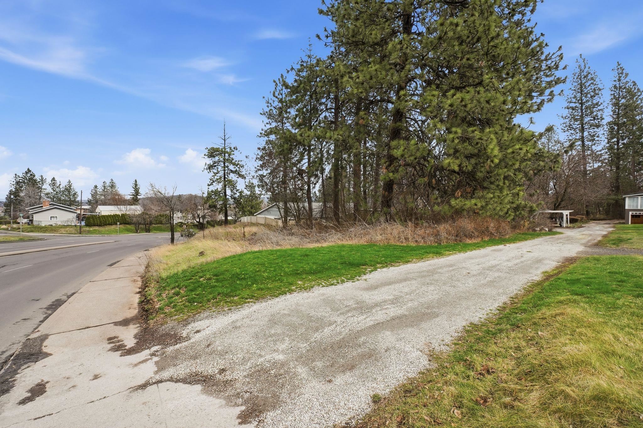 1215 S Ray St - Photo 12