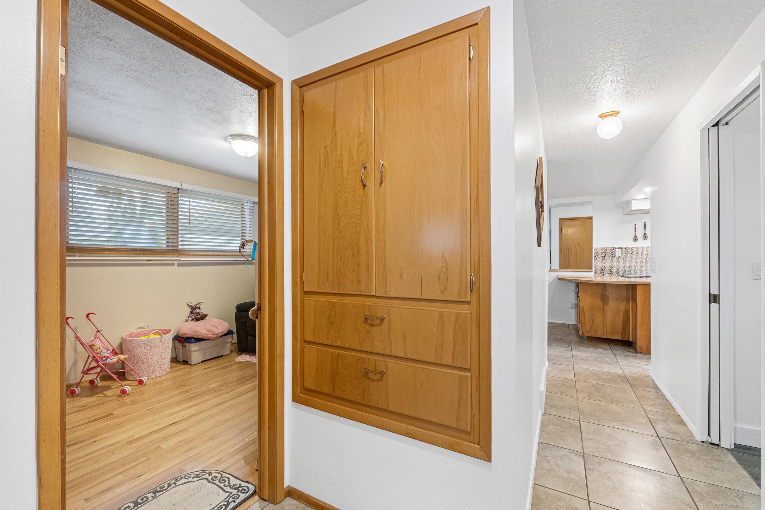 10816 E 18th Ave - Photo 19