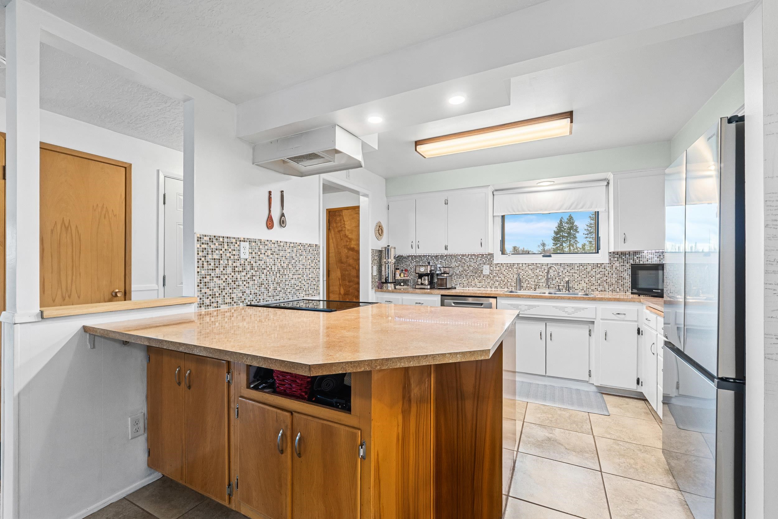 10816 E 18th Ave - Photo 9