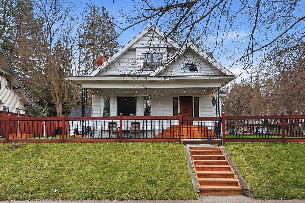 1427 S Madison St - Photo 1
