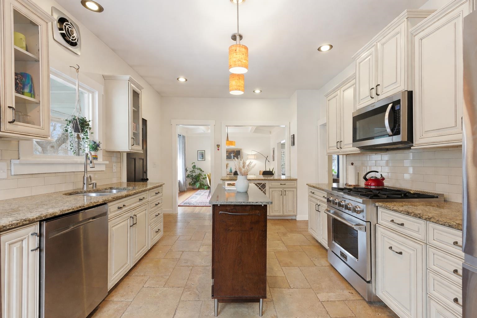 1427 S Madison St - Photo 4