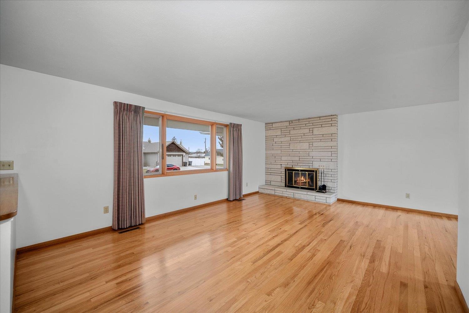 8605 E Whitman Ave - Photo 5
