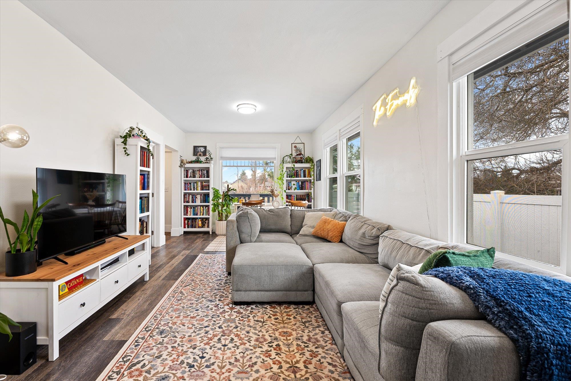 3817 E 28th Ave - Photo 6