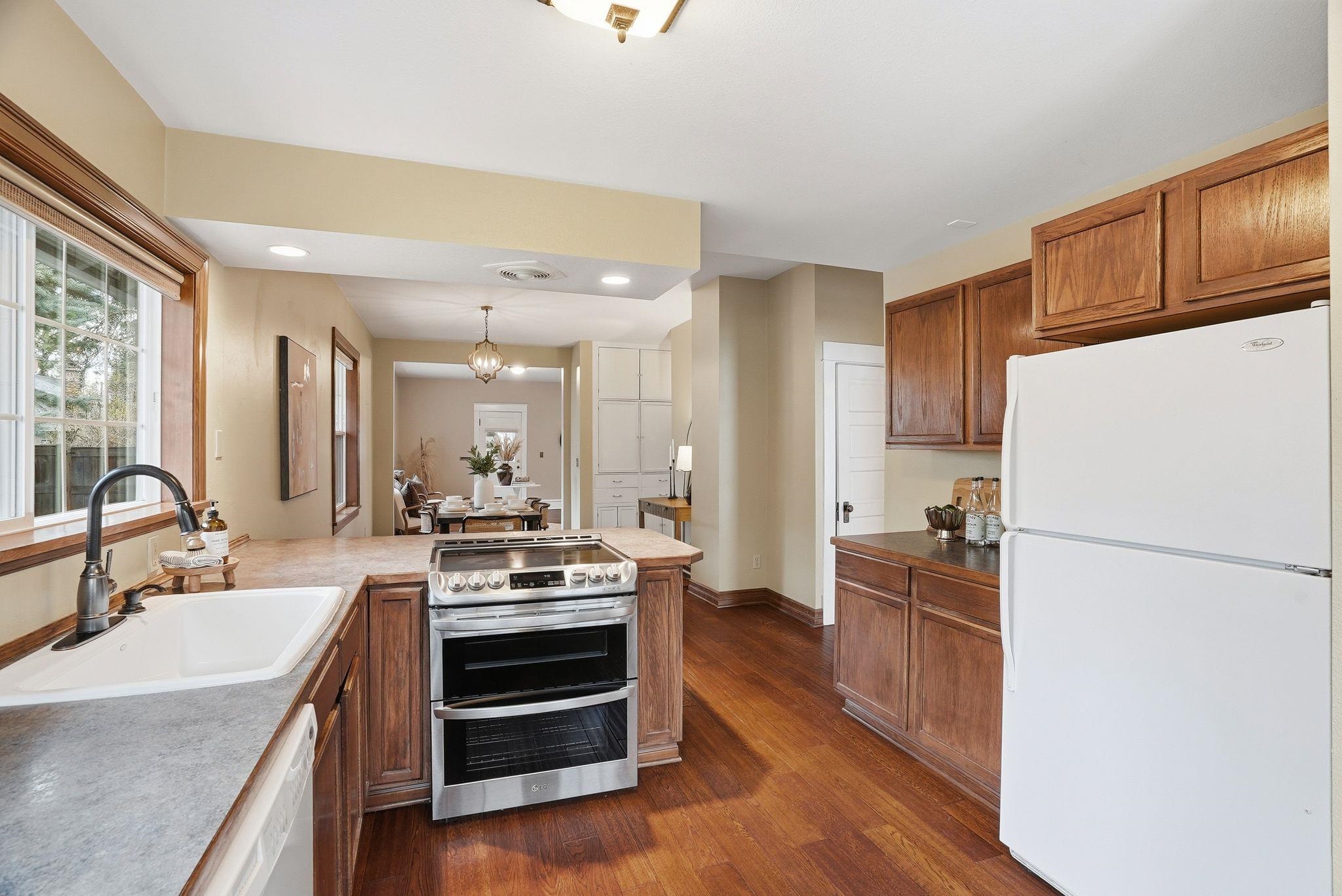 1314 E 17th Ave - Photo 16