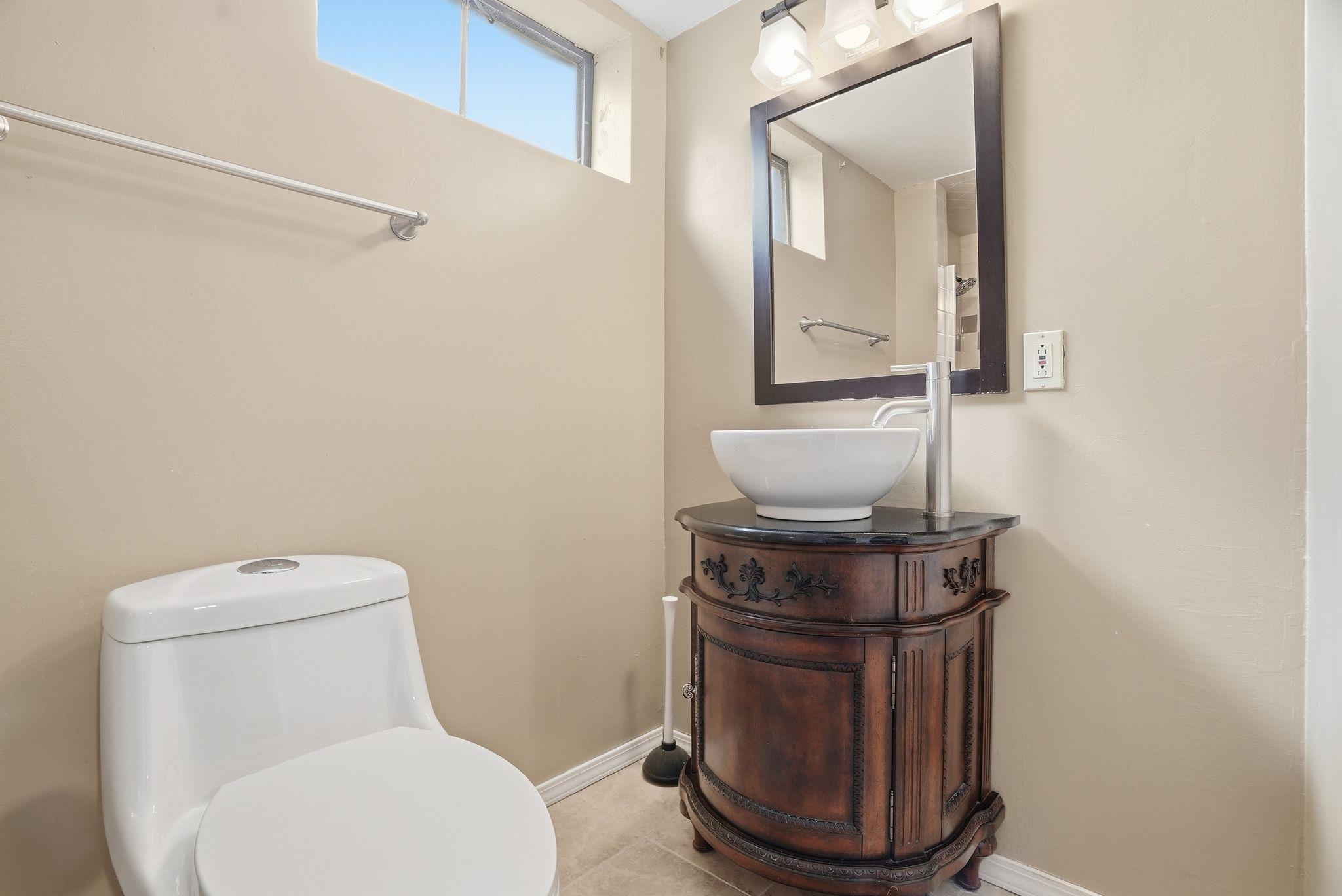 1810 E 39th Ave - Photo 24