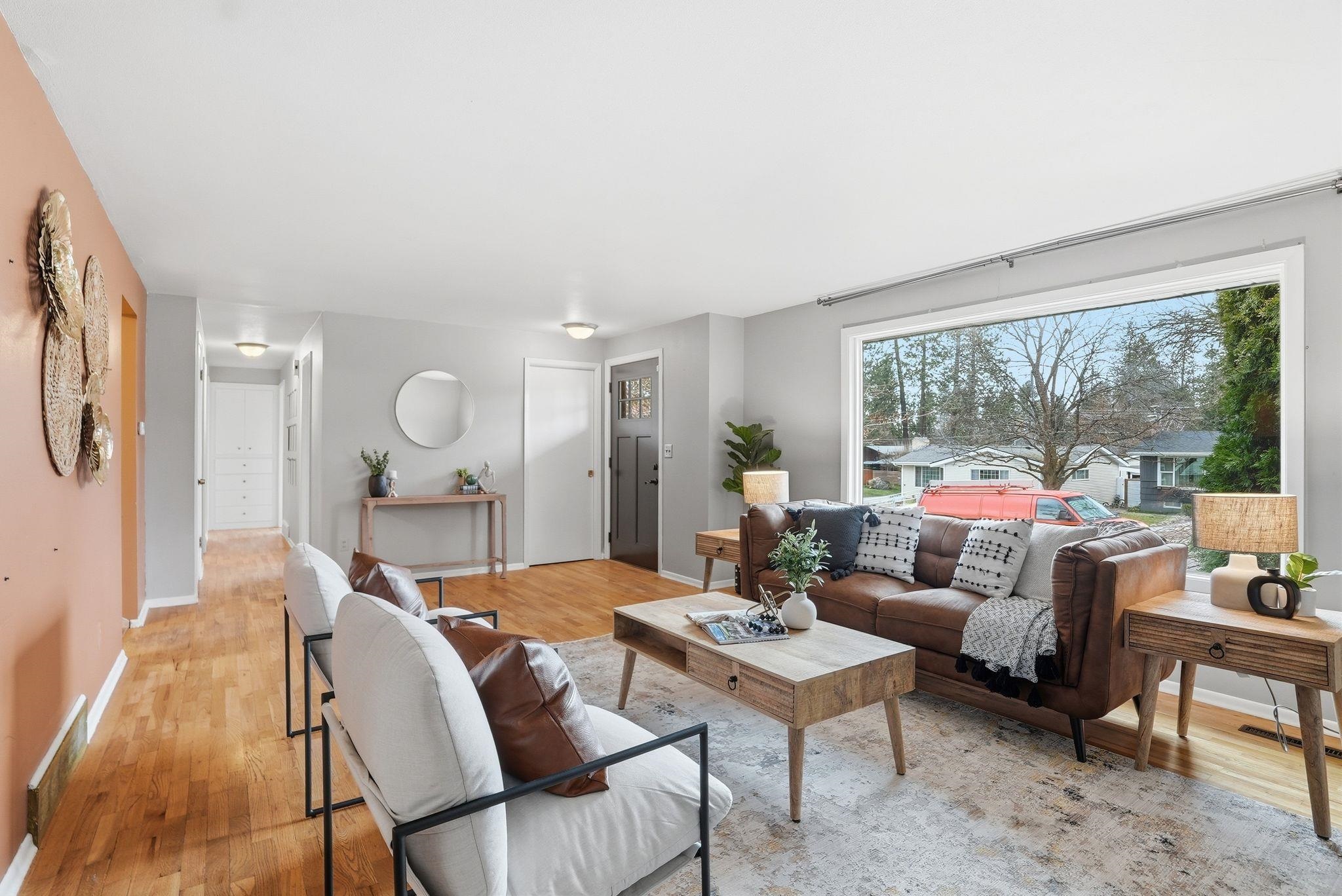 1810 E 39th Ave - Photo 4