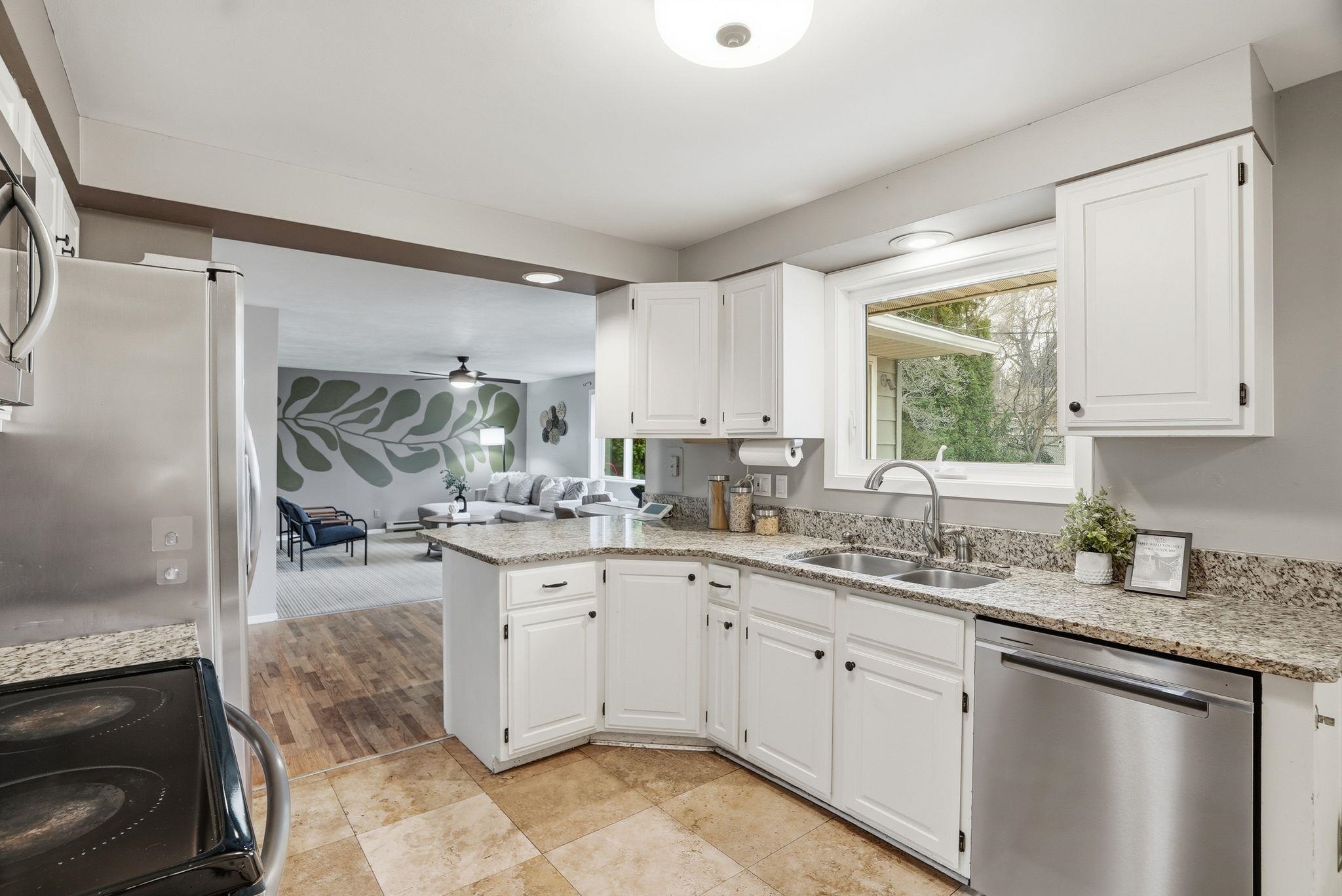 1810 E 39th Ave - Photo 7